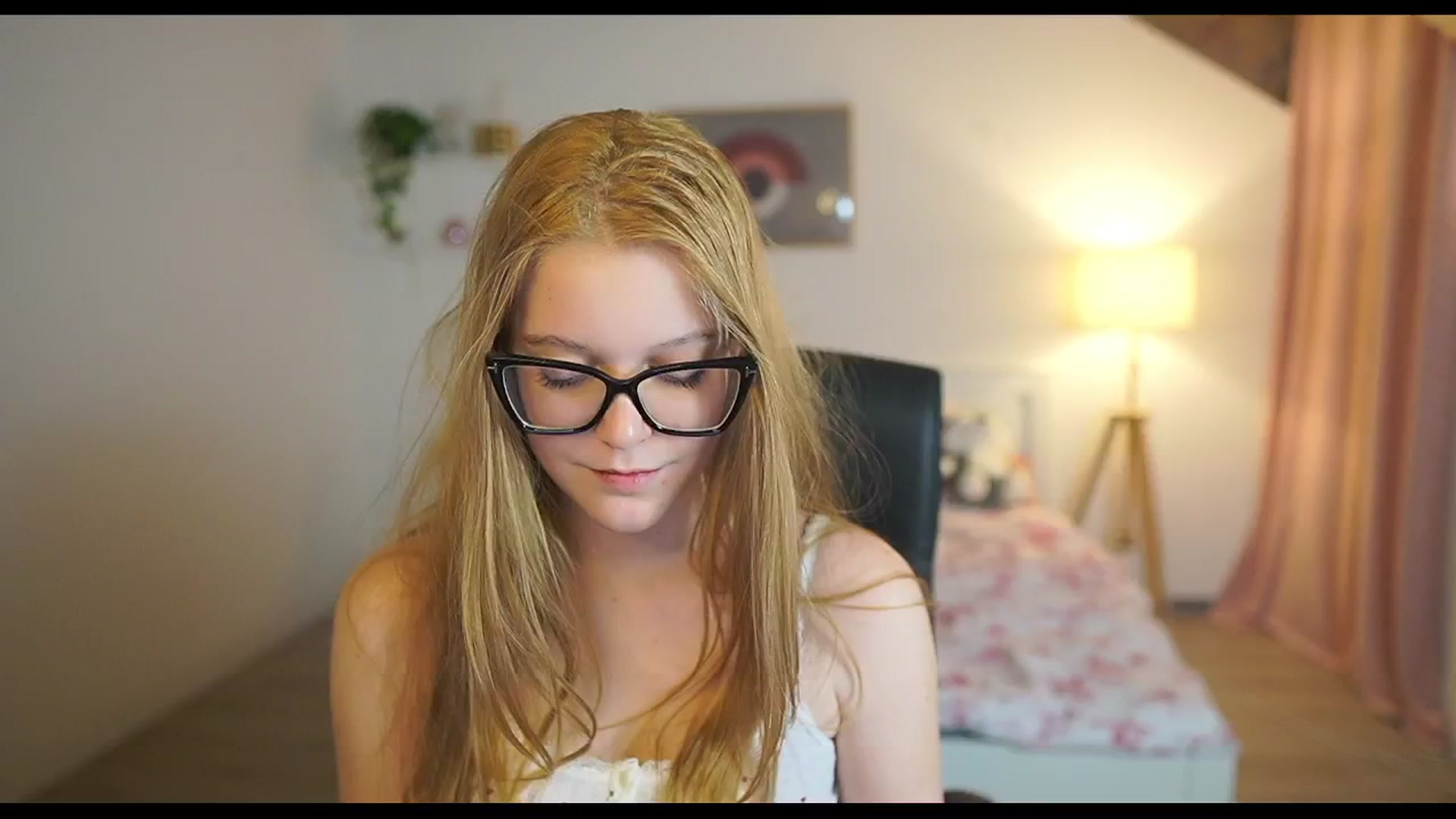 Gallery image thumbnail from Lisa_mccoy_'s myfreecams stream on, 12/26/2025, 15:08 image 20 of 20