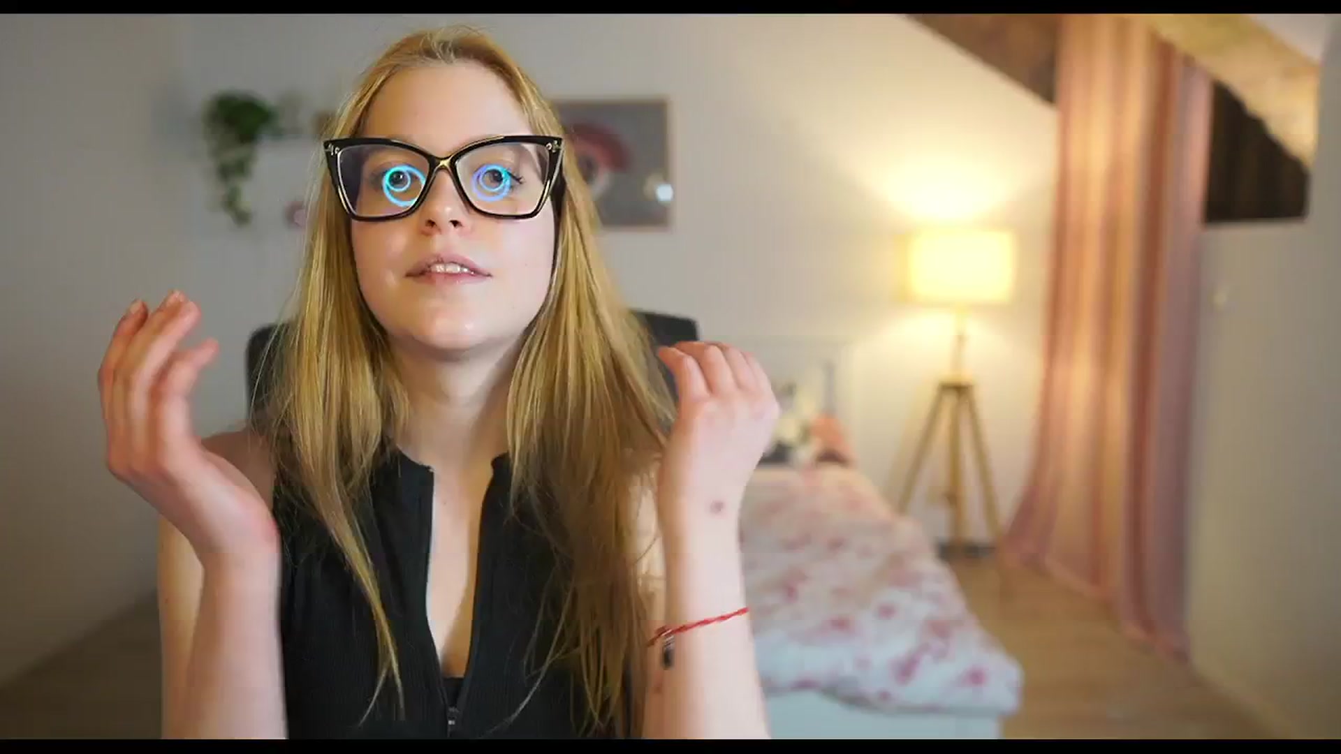 Gallery image thumbnail from Lisa_mccoy_'s myfreecams stream on, 01/05/2026, 15:11 image 16 of 20