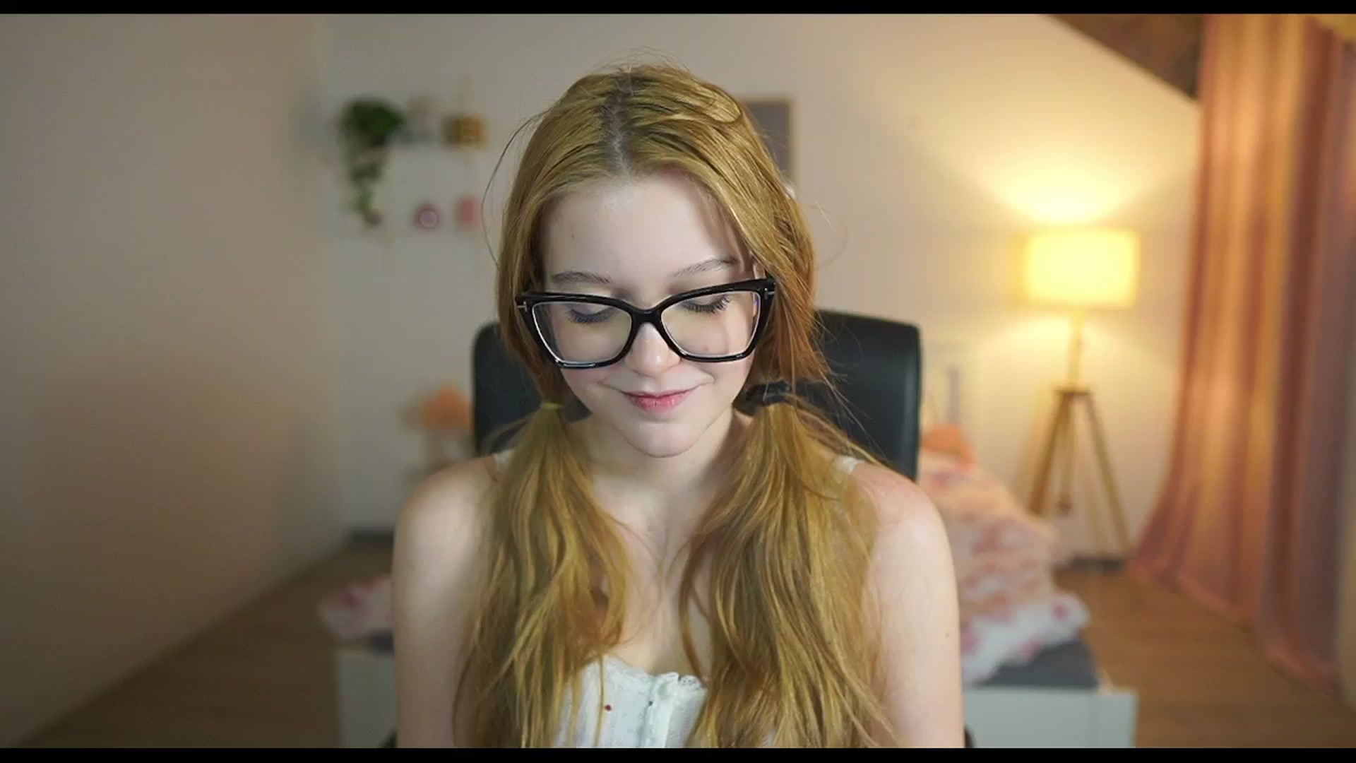 Gallery image thumbnail from Lisa_mccoy_'s myfreecams stream on, 01/11/2026, 20:30 image 1 of 20