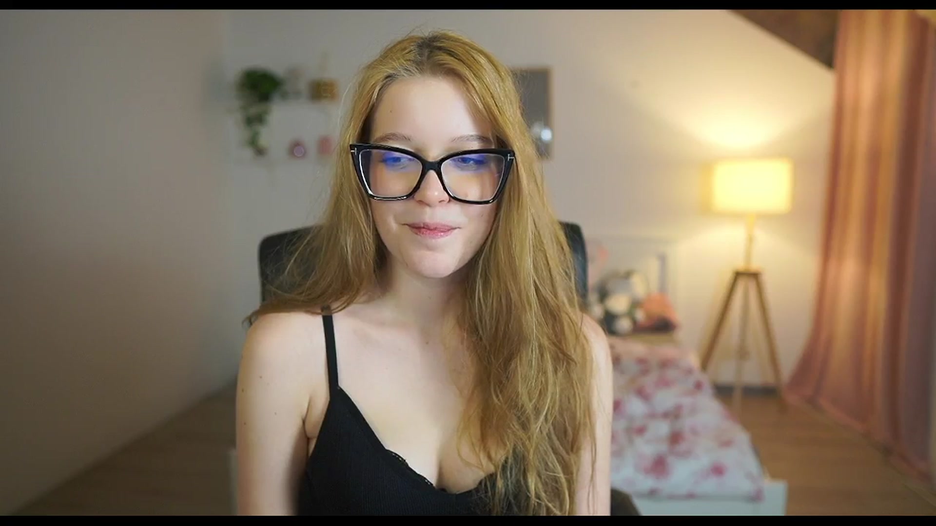 Gallery image thumbnail from Lisa_mccoy_'s myfreecams stream on, 01/14/2026, 15:38 image 2 of 20