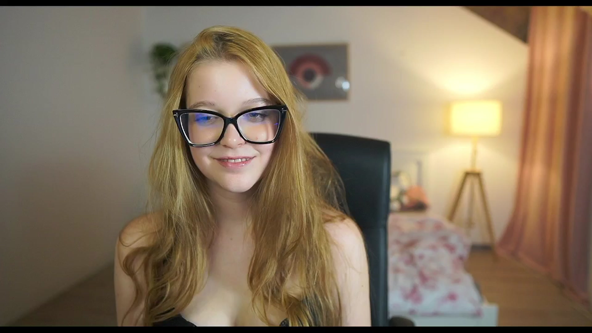 Gallery image thumbnail from Lisa_mccoy_'s myfreecams stream on, 01/14/2026, 18:55 image 17 of 20