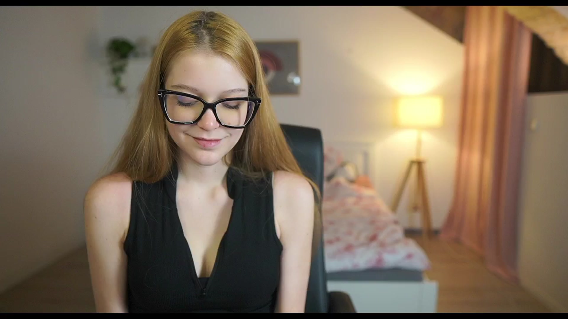 Gallery image thumbnail from Lisa_mccoy_'s myfreecams stream on, 01/21/2026, 15:46 image 1 of 20