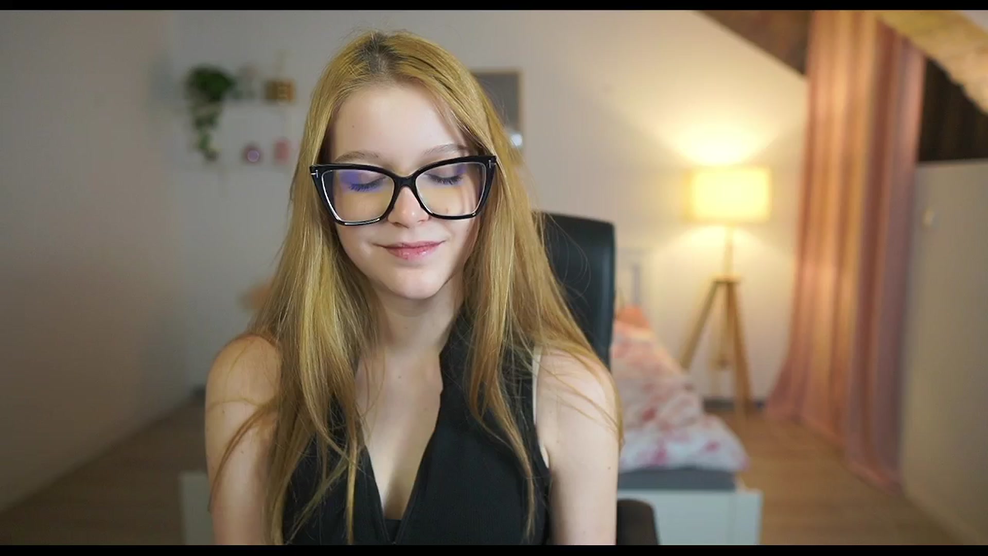 Gallery image thumbnail from Lisa_mccoy_'s myfreecams stream on, 01/21/2026, 15:46 image 7 of 20