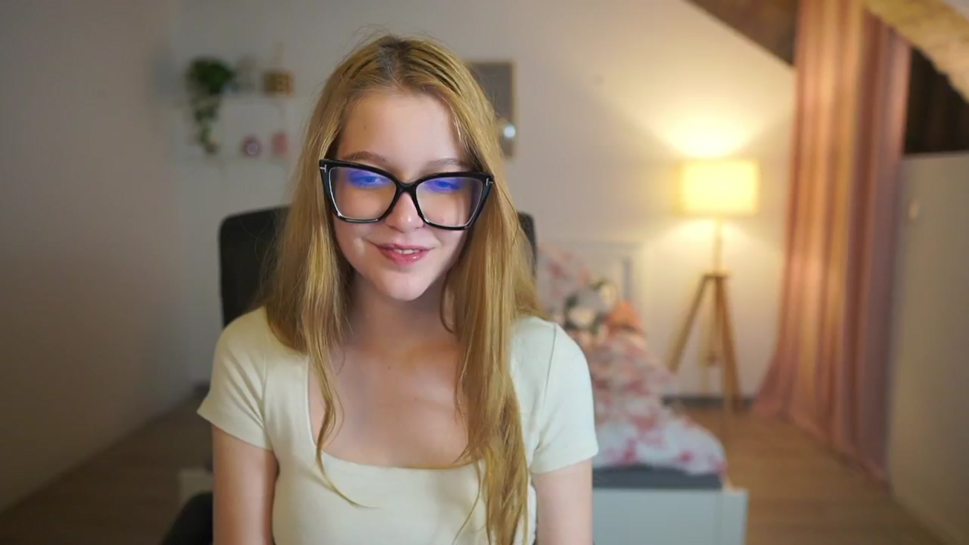 Gallery image thumbnail from Lisa_mccoy_'s myfreecams stream on, 01/28/2026, 16:18 image 8 of 20