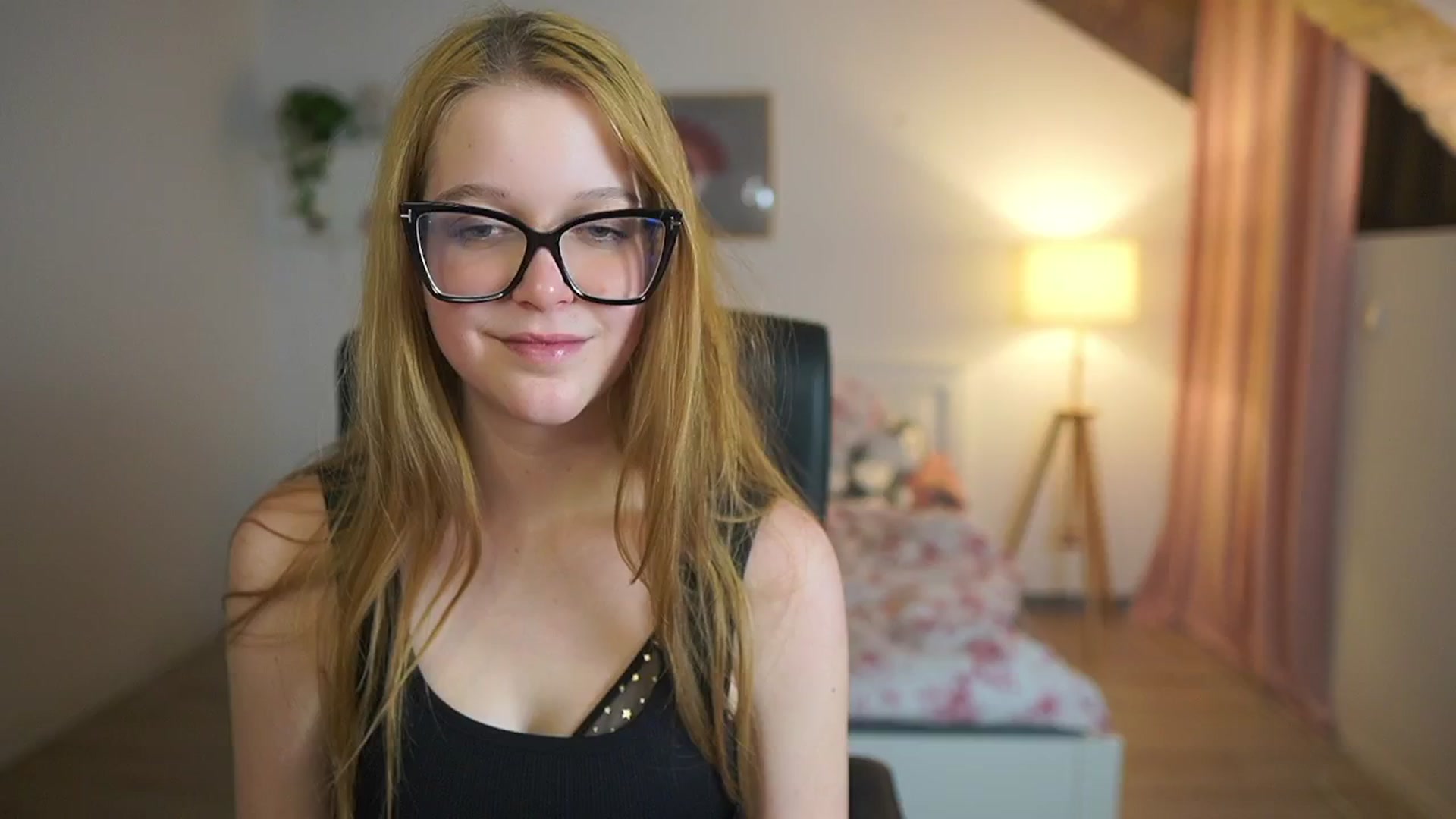 Gallery image thumbnail from Lisa_mccoy_'s myfreecams stream on, 01/29/2026, 22:11 image 7 of 20