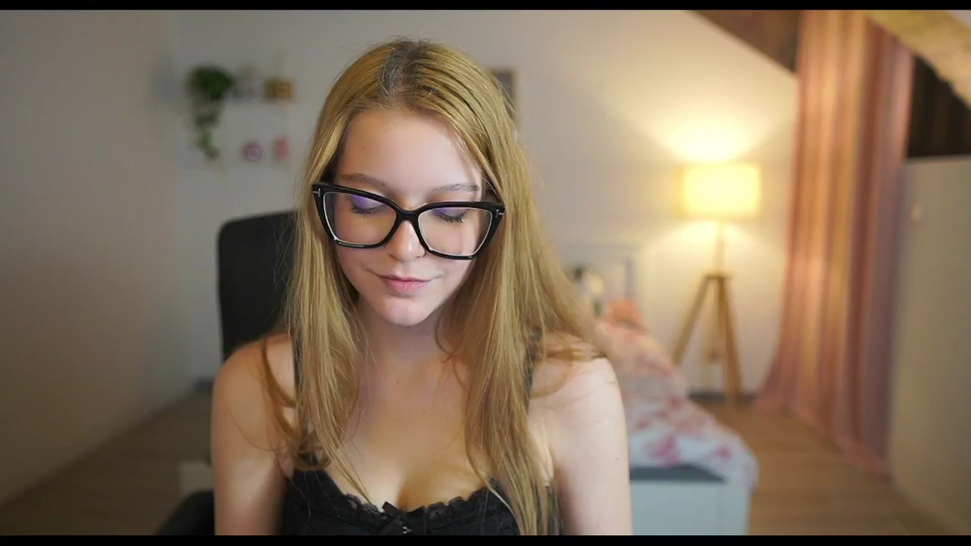 Gallery image thumbnail from Lisa_mccoy_'s myfreecams stream on, 01/30/2026, 17:19 image 13 of 20