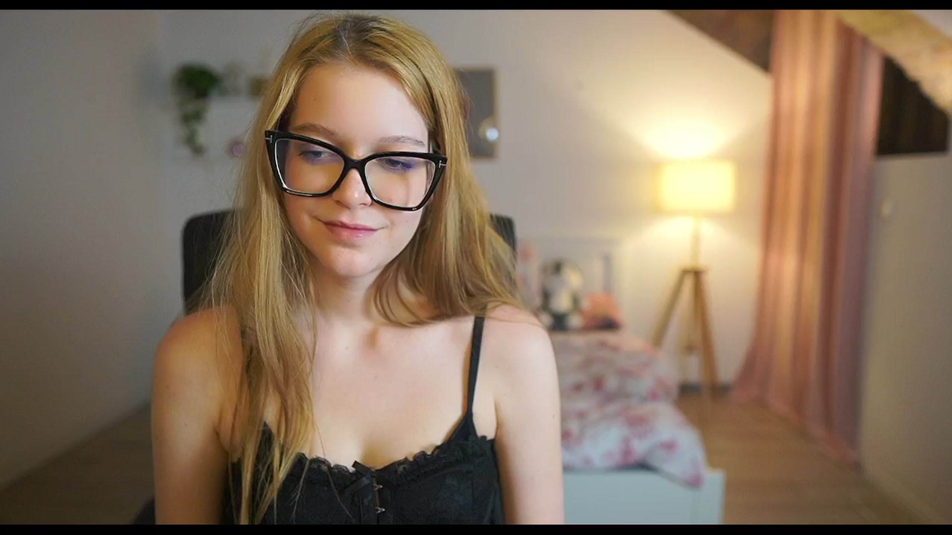 Gallery image thumbnail from Lisa_mccoy_'s myfreecams stream on, 01/30/2026, 21:44 image 18 of 20