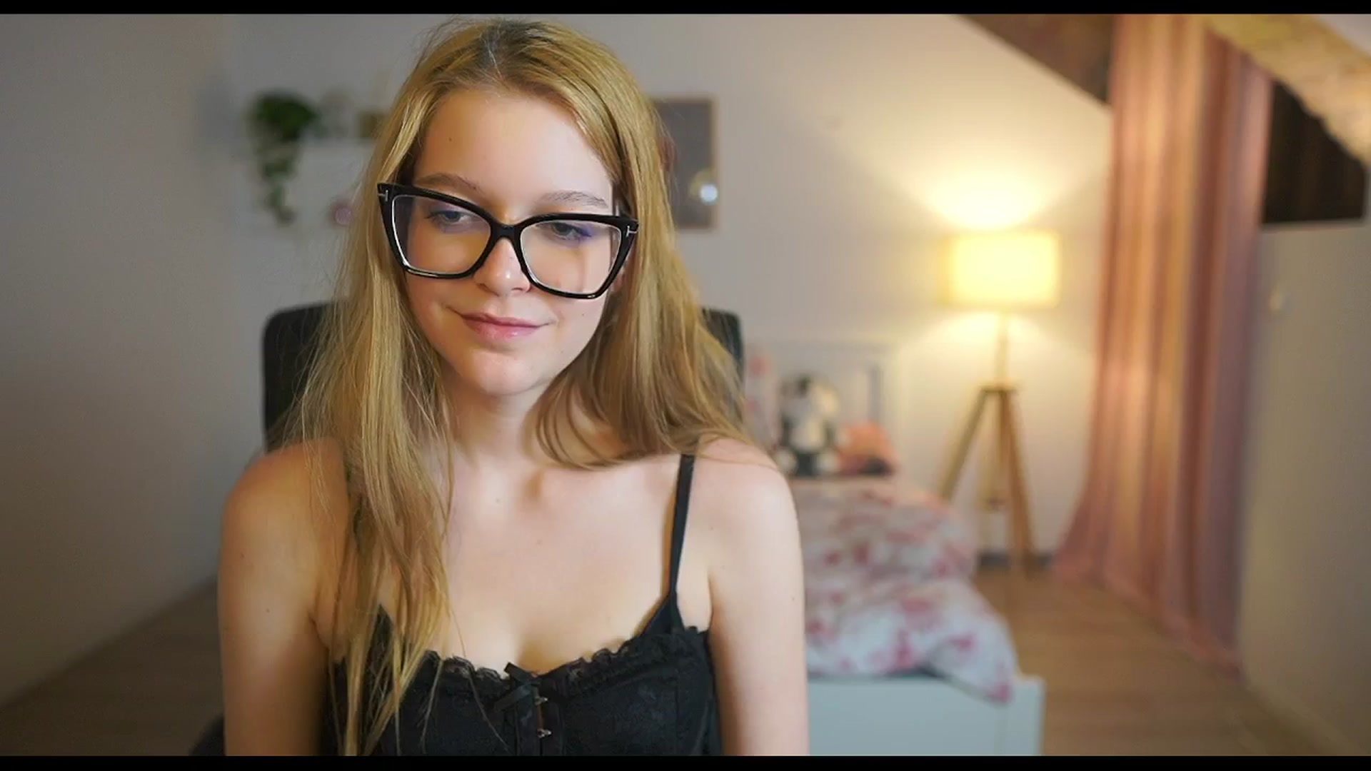 Gallery image thumbnail from Lisa_mccoy_'s myfreecams stream on, 01/30/2026, 21:44 image 17 of 20