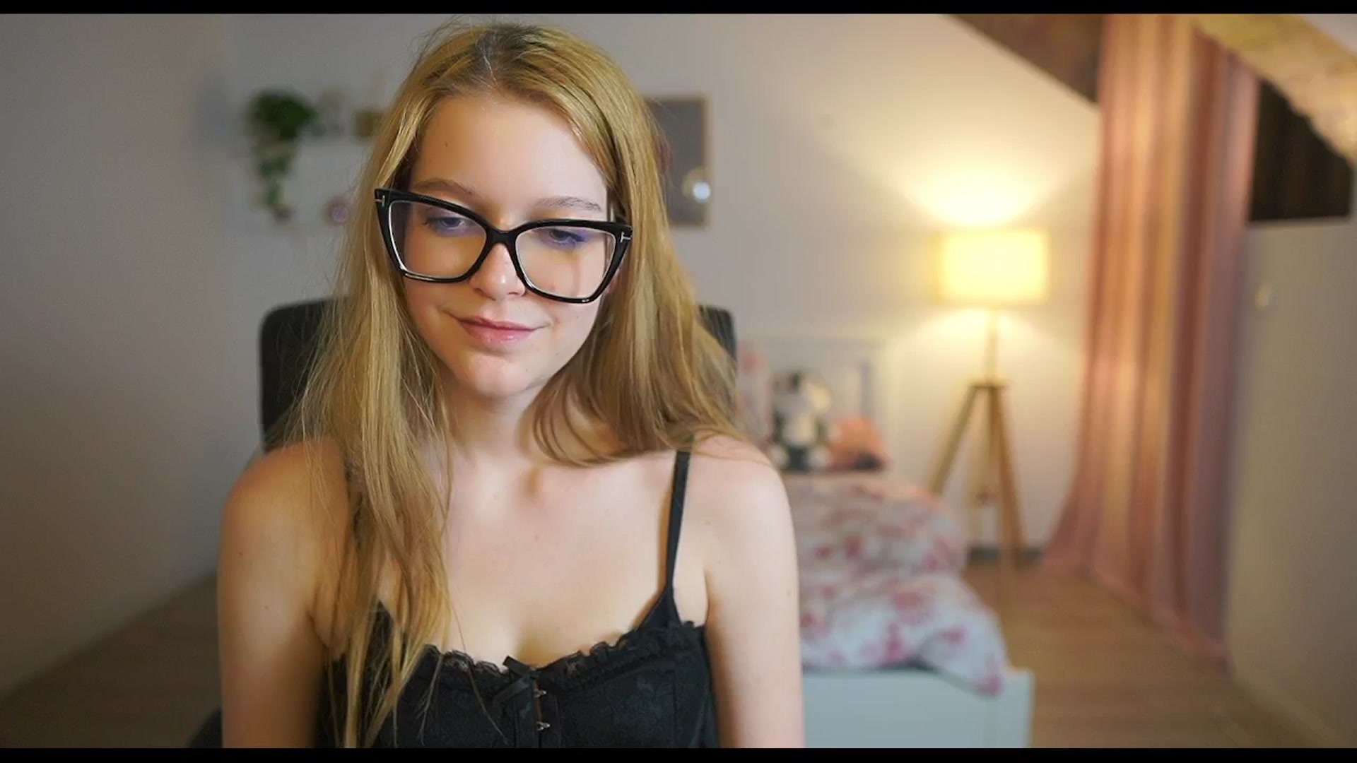 Gallery image thumbnail from Lisa_mccoy_'s myfreecams stream on, 01/30/2026, 21:44 image 19 of 20
