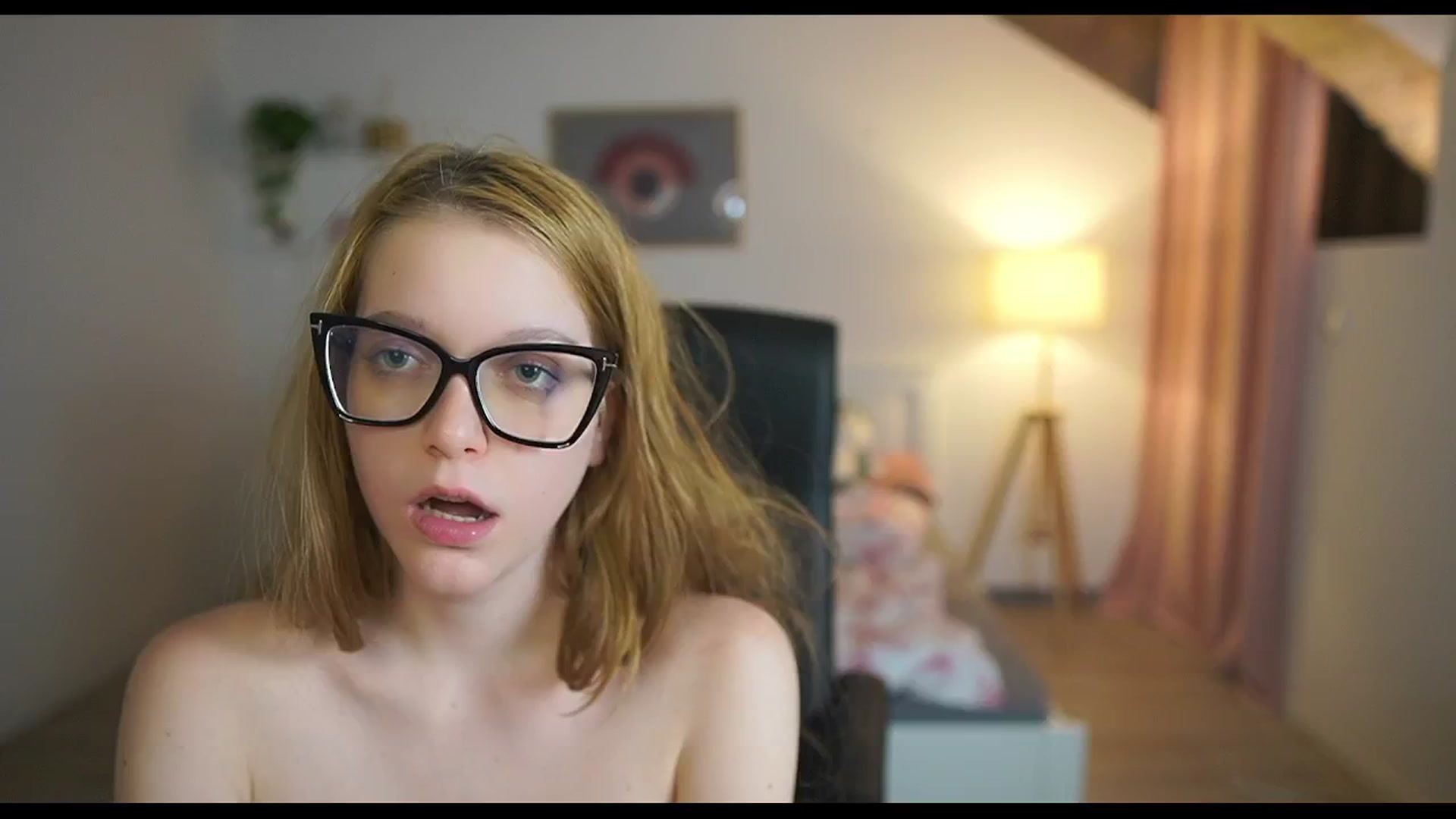 Gallery image thumbnail from Lisa_mccoy_'s myfreecams stream on, 02/02/2026, 23:30 image 6 of 20