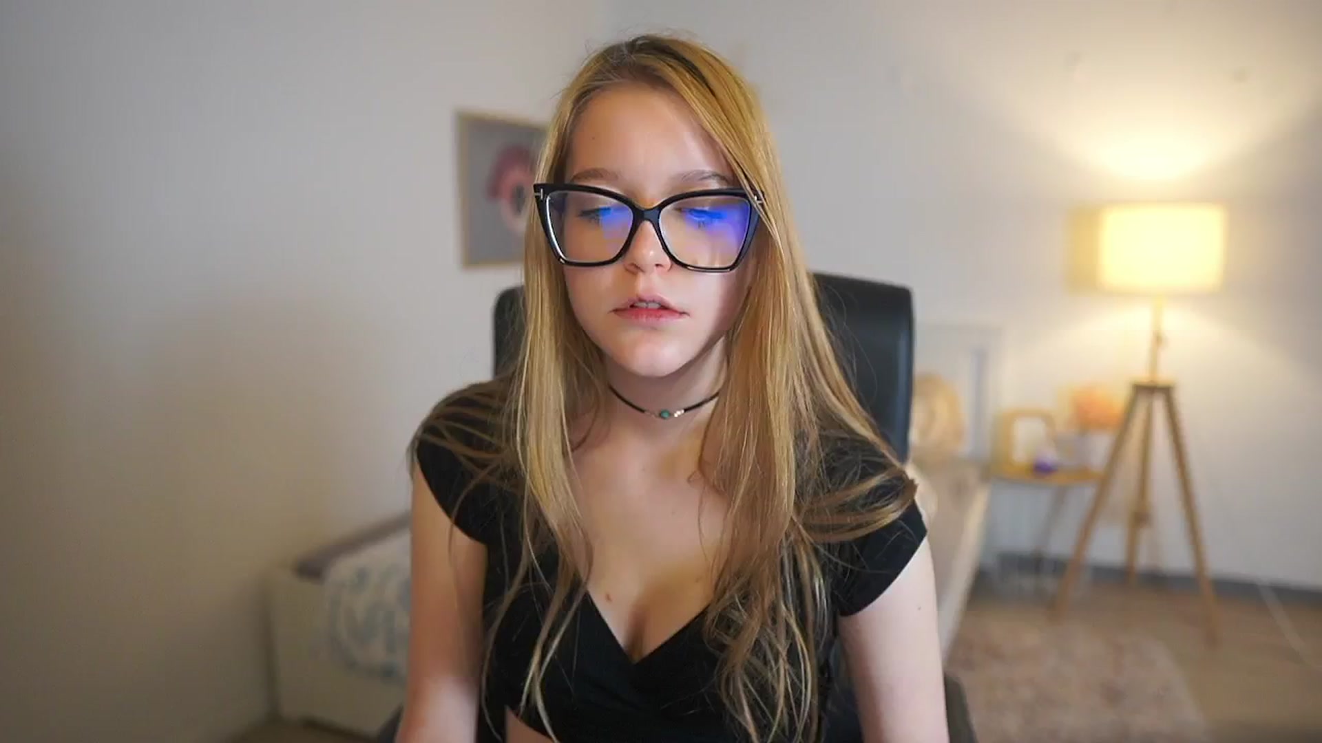 Gallery image thumbnail from Lisa_mccoy_'s myfreecams stream on, 02/28/2026, 19:28 image 12 of 20
