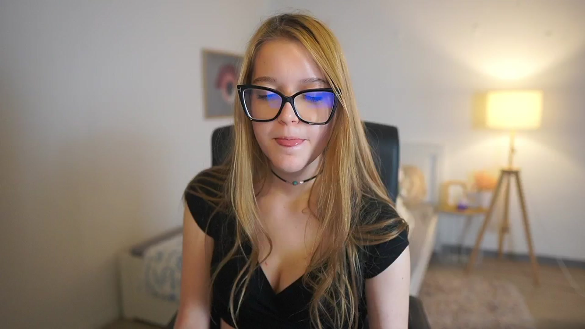 Gallery image thumbnail from Lisa_mccoy_'s myfreecams stream on, 02/28/2026, 19:28 image 13 of 20