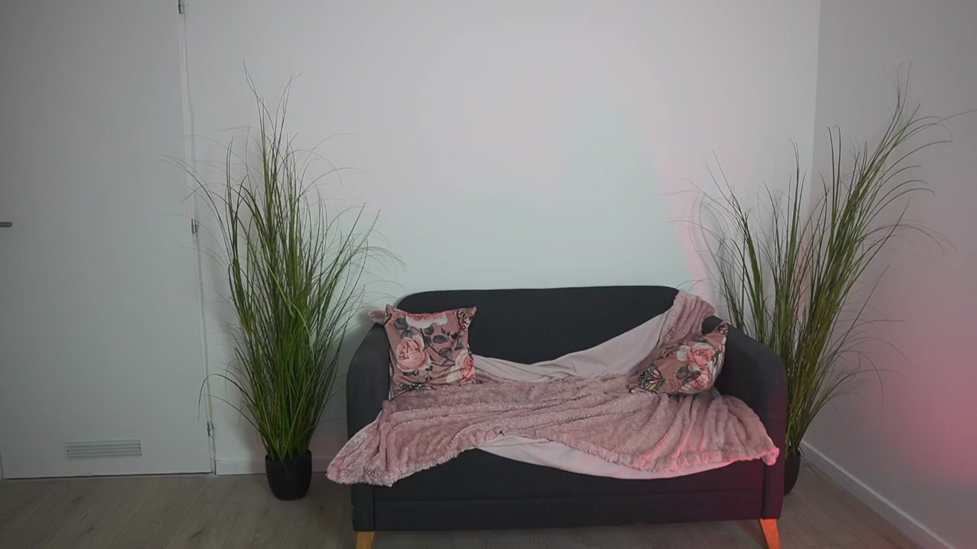 Gallery image thumbnail from Lisa_mccoy_'s myfreecams stream on, 03/10/2026, 19:50 image 18 of 20