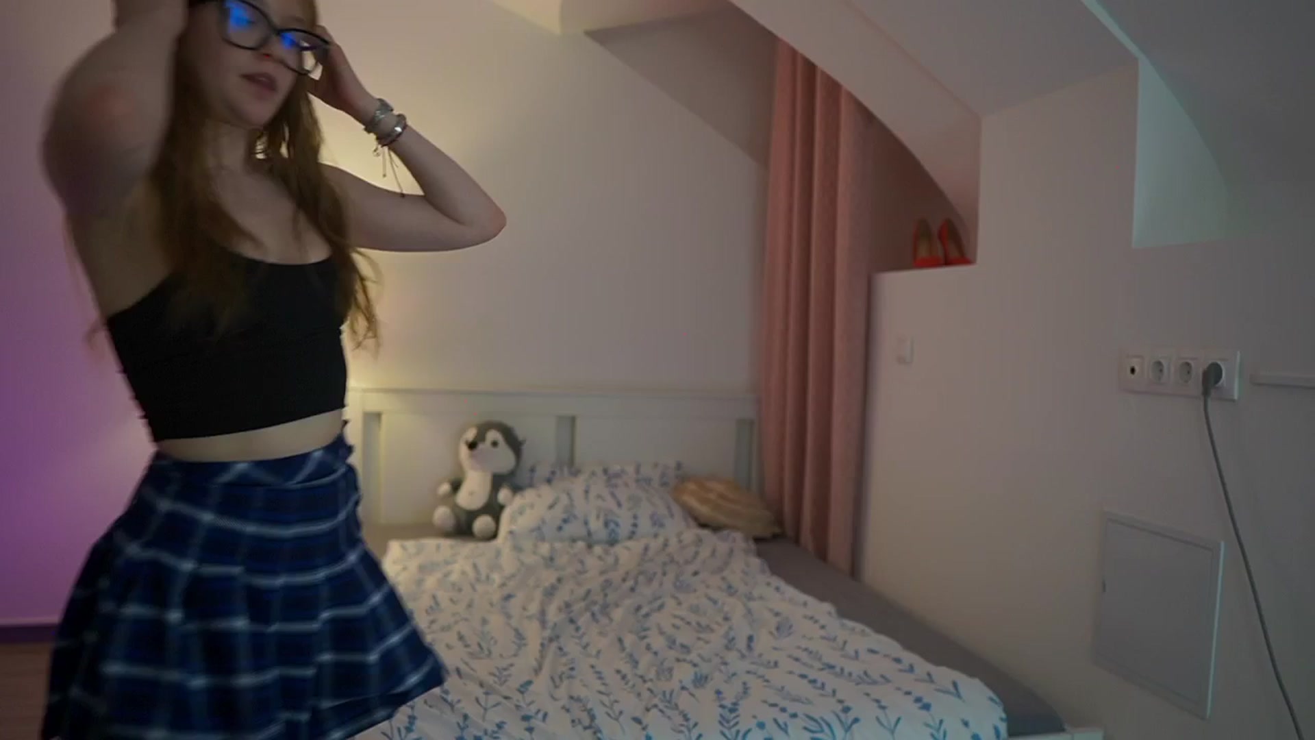 Gallery image thumbnail from Lisa_mccoy_'s myfreecams stream on, 03/15/2026, 22:28 image 12 of 20