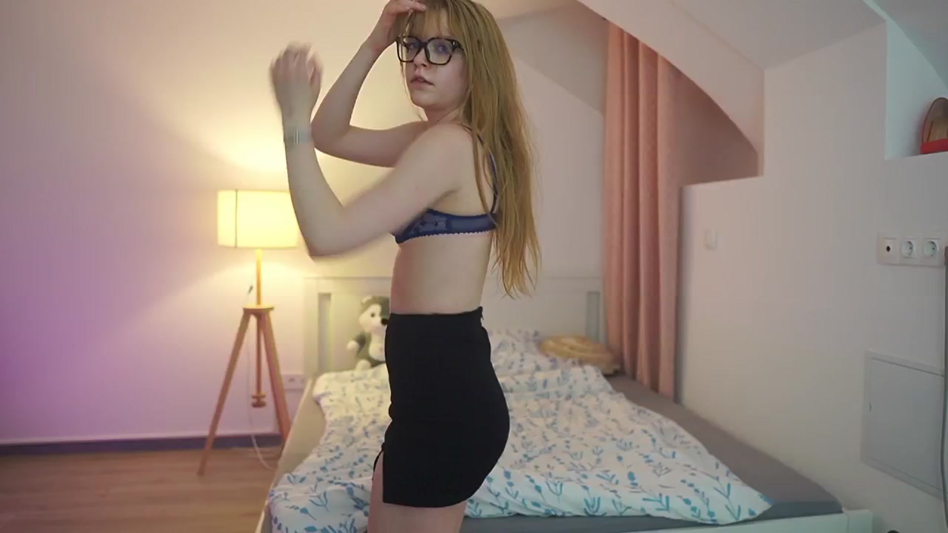 Gallery image thumbnail from Lisa_mccoy_'s myfreecams stream on, 04/08/2026, 15:11 image 10 of 20