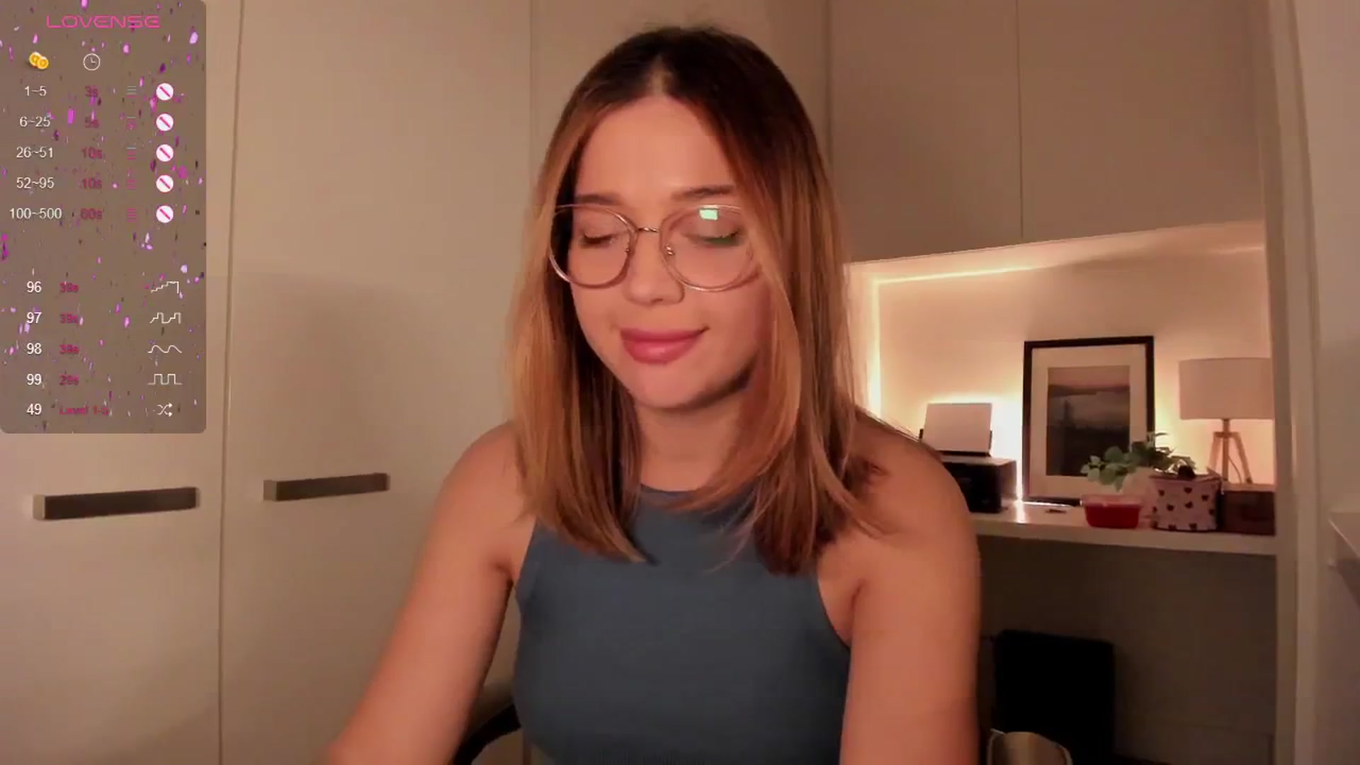 Gallery image thumbnail from Lisaa's myfreecams stream on, 09/22/2024, 16:37 image 6 of 20