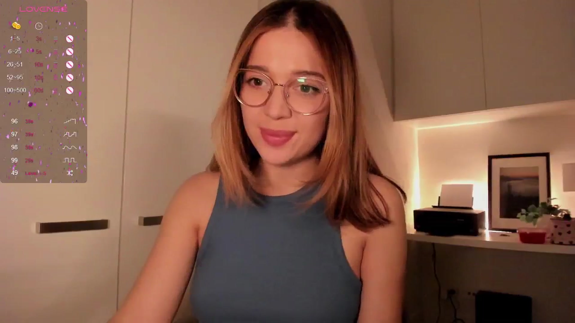 Gallery image thumbnail from Lisaa's myfreecams stream on, 09/22/2024, 16:37 image 17 of 20