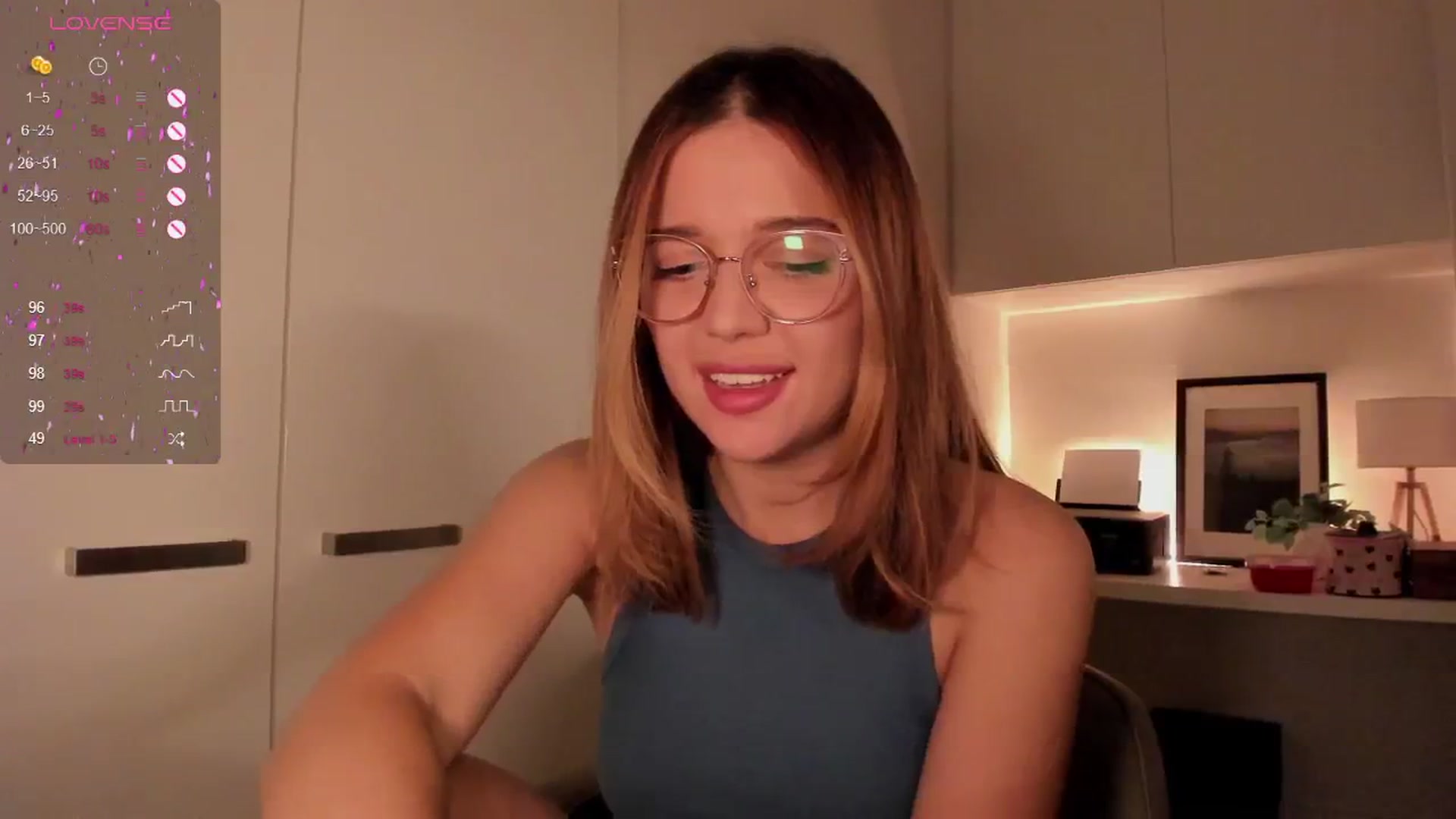 Gallery image thumbnail from Lisaa's myfreecams stream on, 09/22/2024, 16:37 image 13 of 20