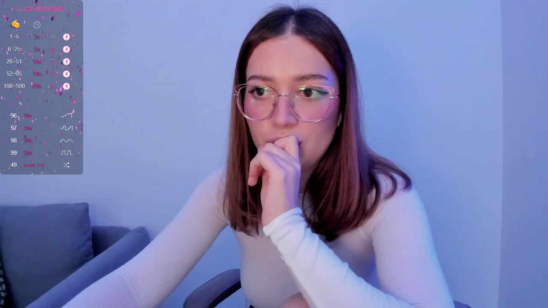 Gallery image thumbnail from Lisaa's myfreecams stream on, 10/15/2024, 07:45 image 4 of 20