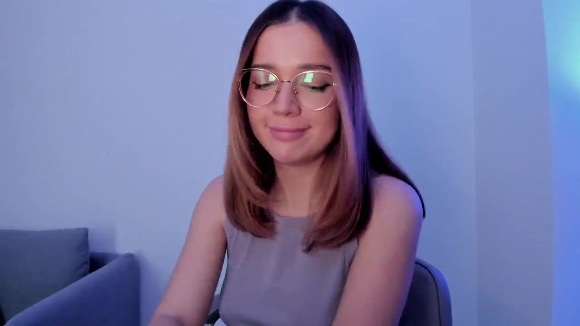 Gallery image thumbnail from Lisaa's myfreecams stream on, 10/25/2024, 08:30 image 2 of 20