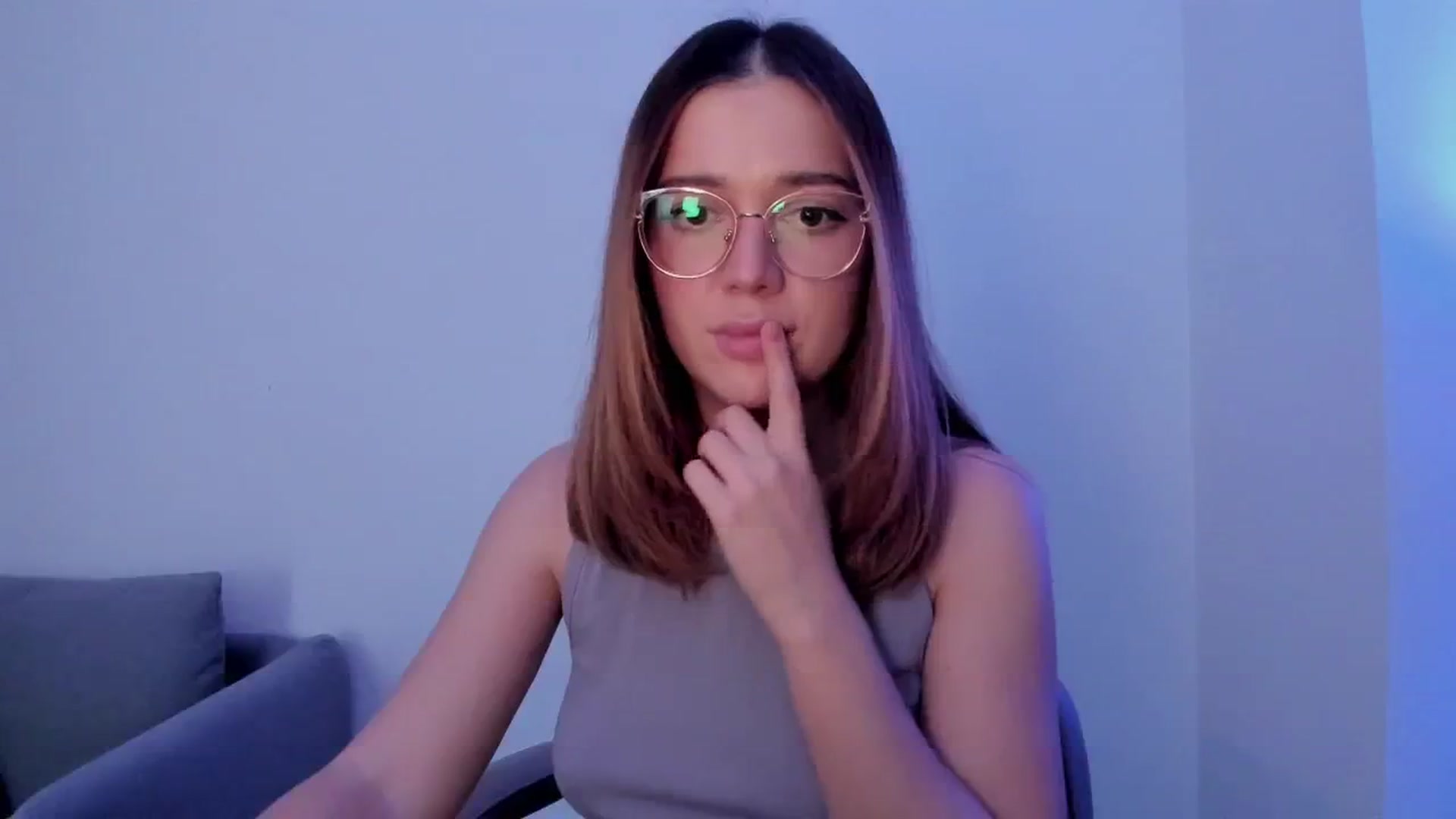 Gallery image thumbnail from Lisaa's myfreecams stream on, 10/25/2024, 08:30 image 19 of 20