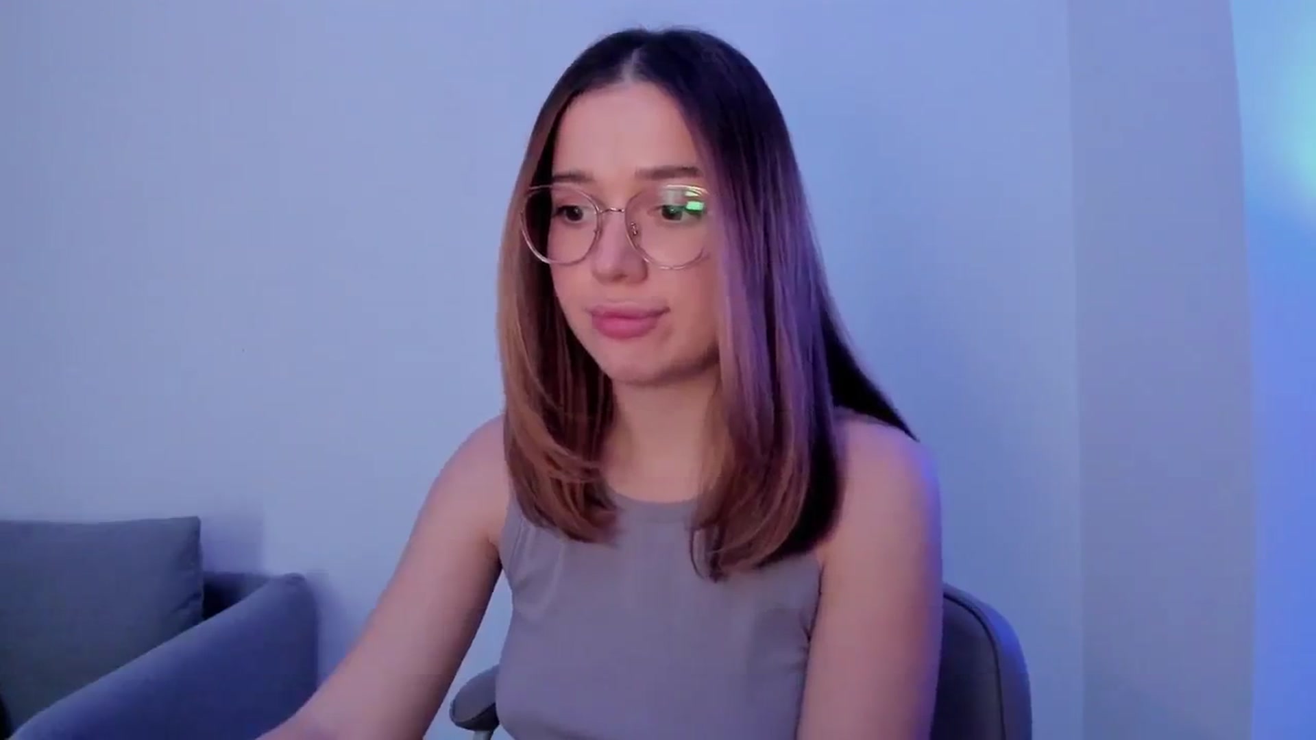 Gallery image thumbnail from Lisaa's myfreecams stream on, 10/25/2024, 08:30 image 5 of 20