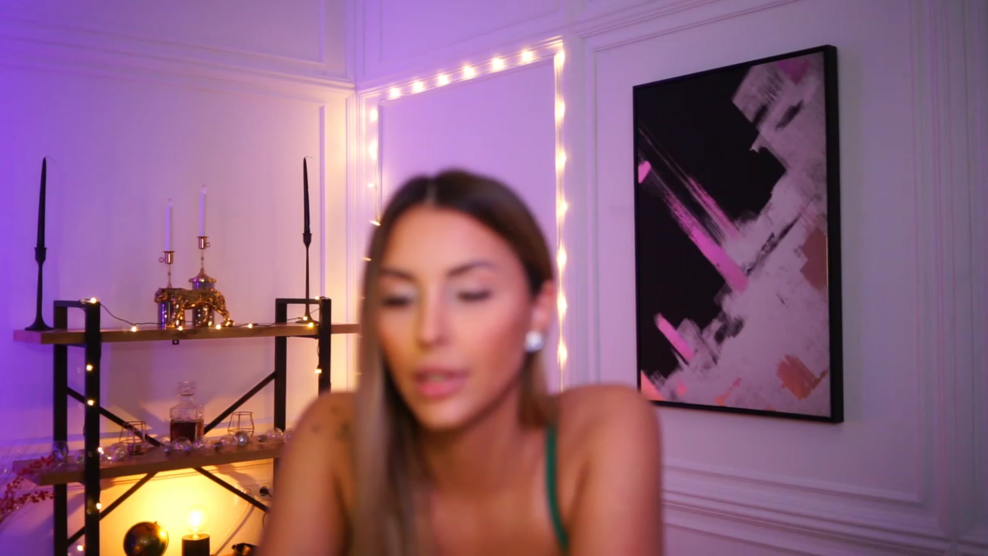 Gallery image thumbnail from Lisamelow's myfreecams stream on, 11/23/2022, 20:50 image 15 of 20