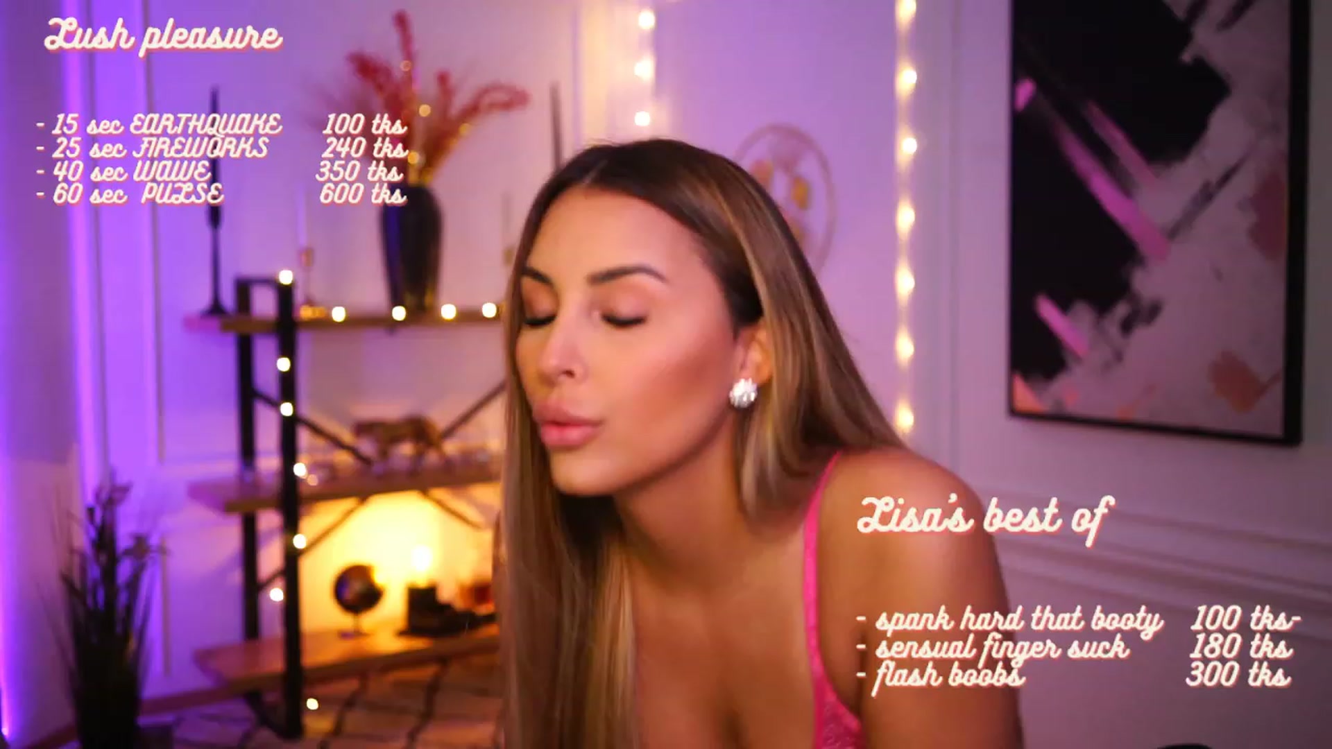 Gallery image thumbnail from Lisamelow's myfreecams stream on, 11/26/2022, 18:23 image 14 of 20