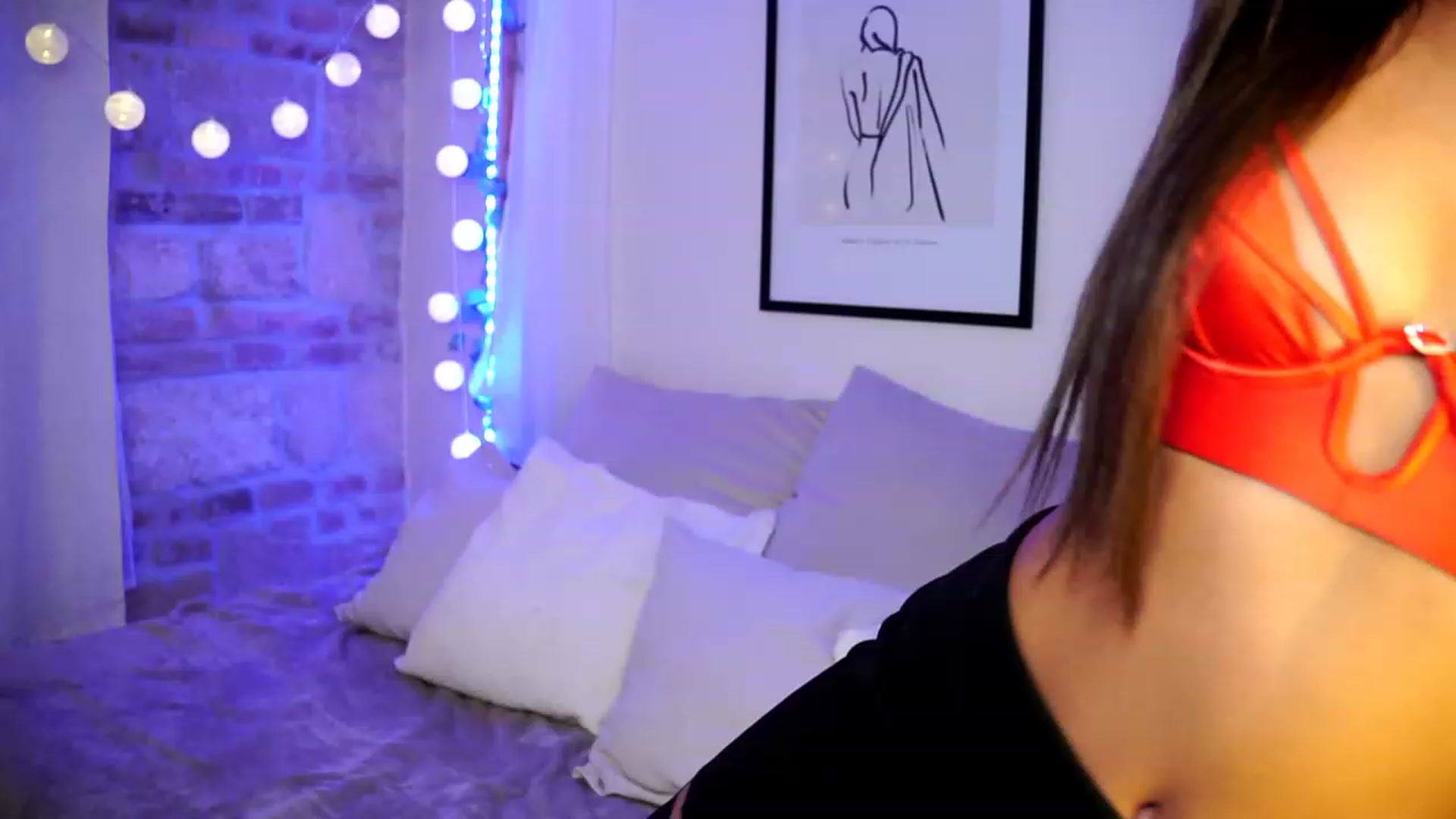 Gallery image thumbnail from Lisamelow's myfreecams stream on, 02/14/2023, 07:43 image 7 of 20