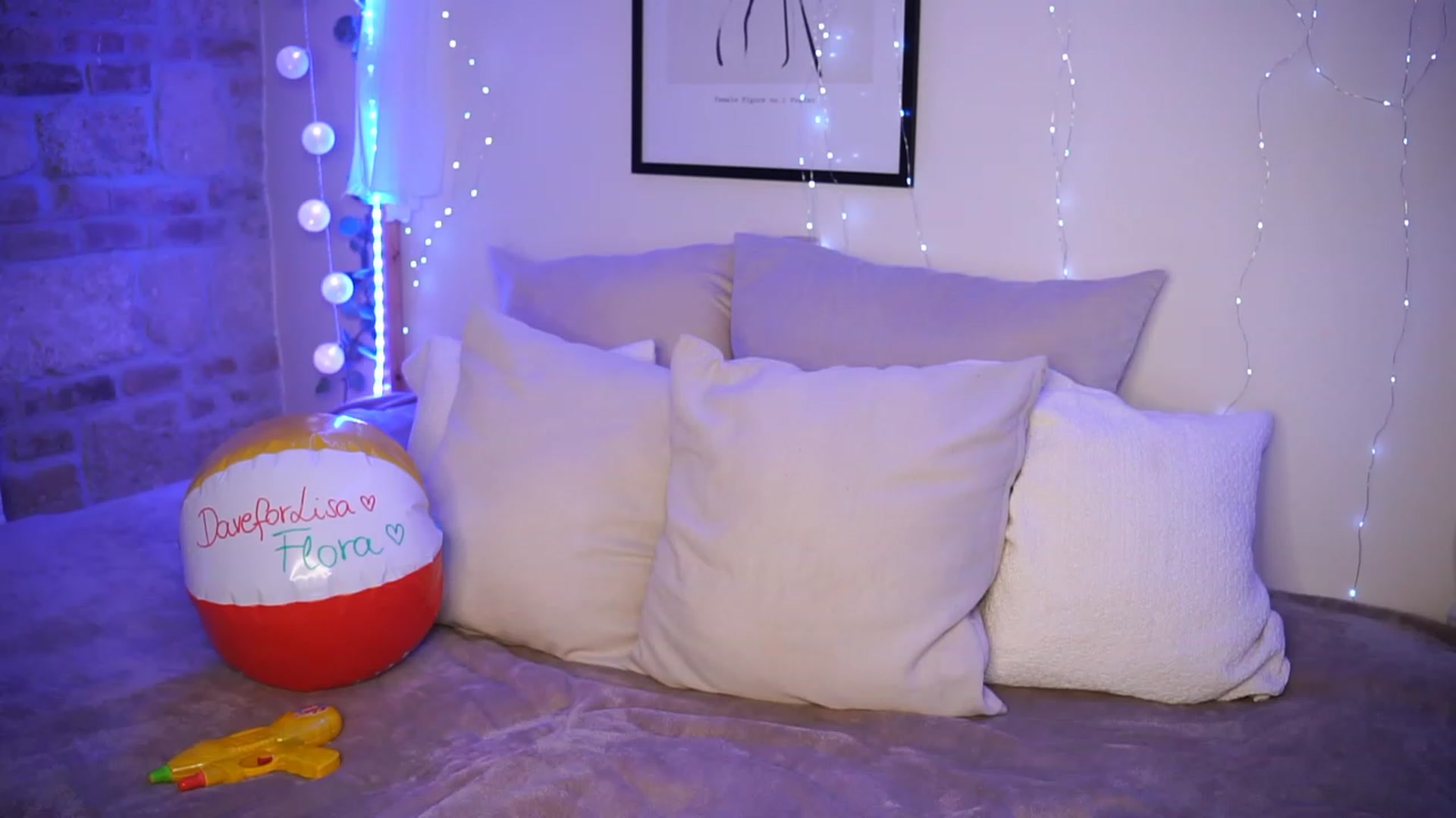 Gallery image thumbnail from Lisamelow's myfreecams stream on, 08/14/2023, 16:51 image 5 of 20