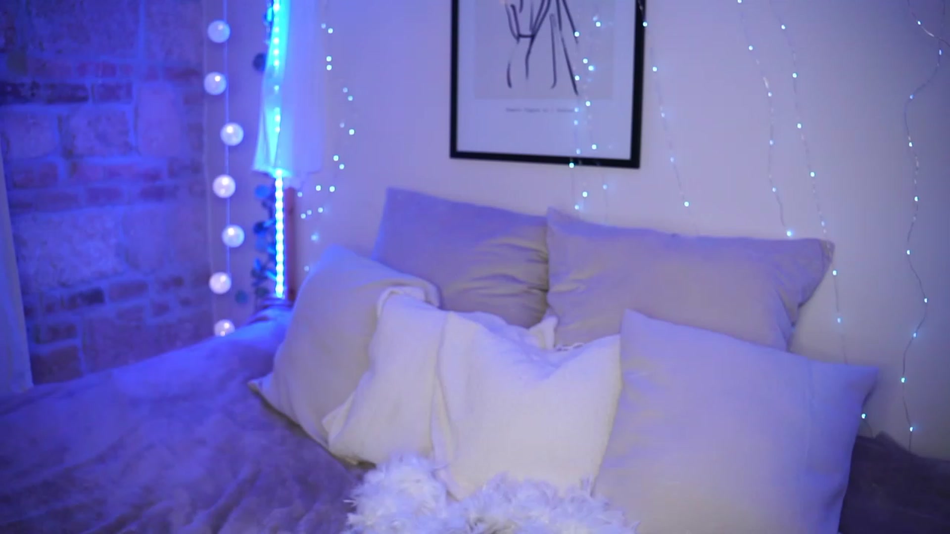 Gallery image thumbnail from Lisamelow's myfreecams stream on, 08/16/2023, 18:33 image 6 of 20