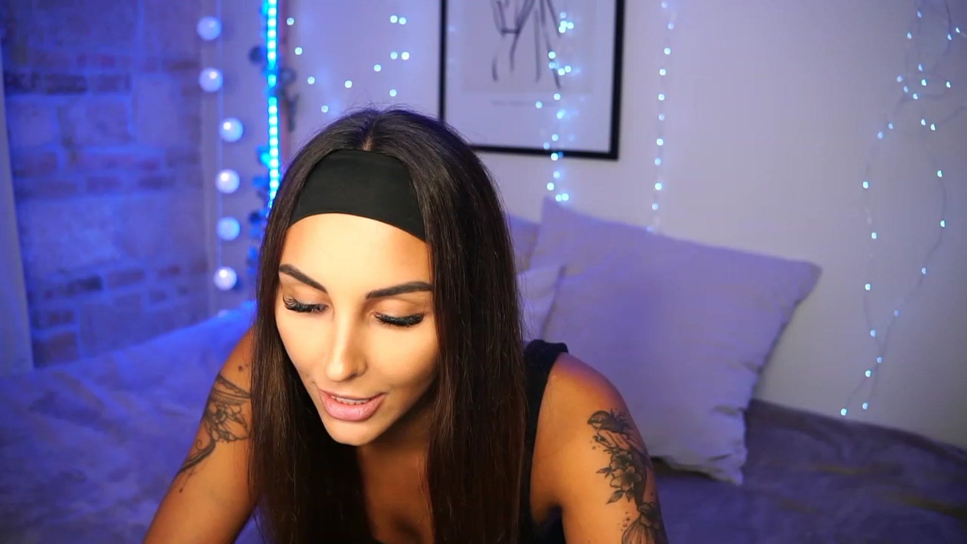 Gallery image thumbnail from Lisamelow's myfreecams stream on, 09/12/2023, 18:43 image 5 of 20