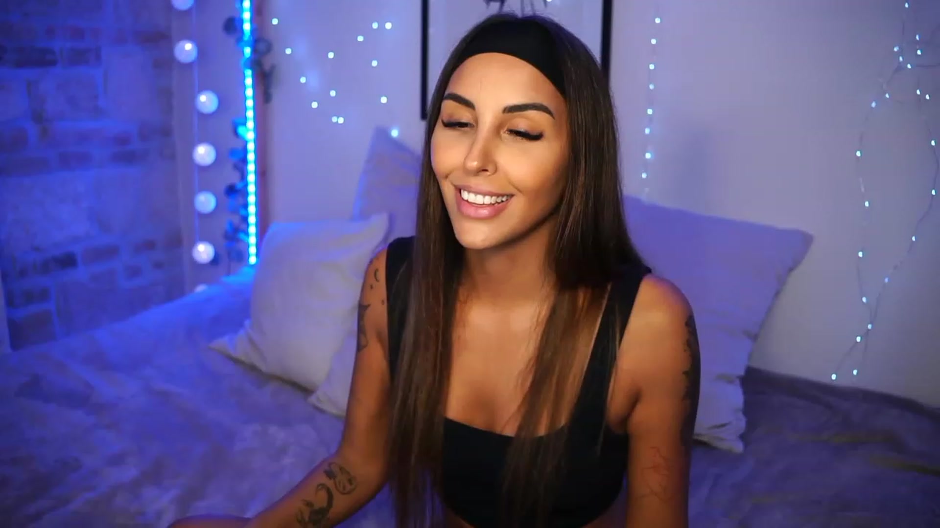 Gallery image thumbnail from Lisamelow's myfreecams stream on, 09/12/2023, 18:43 image 19 of 20