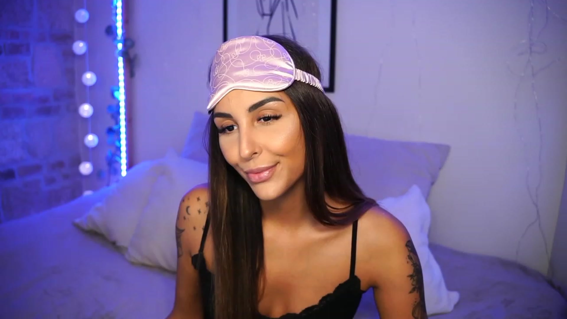 Gallery image thumbnail from Lisamelow's myfreecams stream on, 10/11/2023, 18:02 image 19 of 20