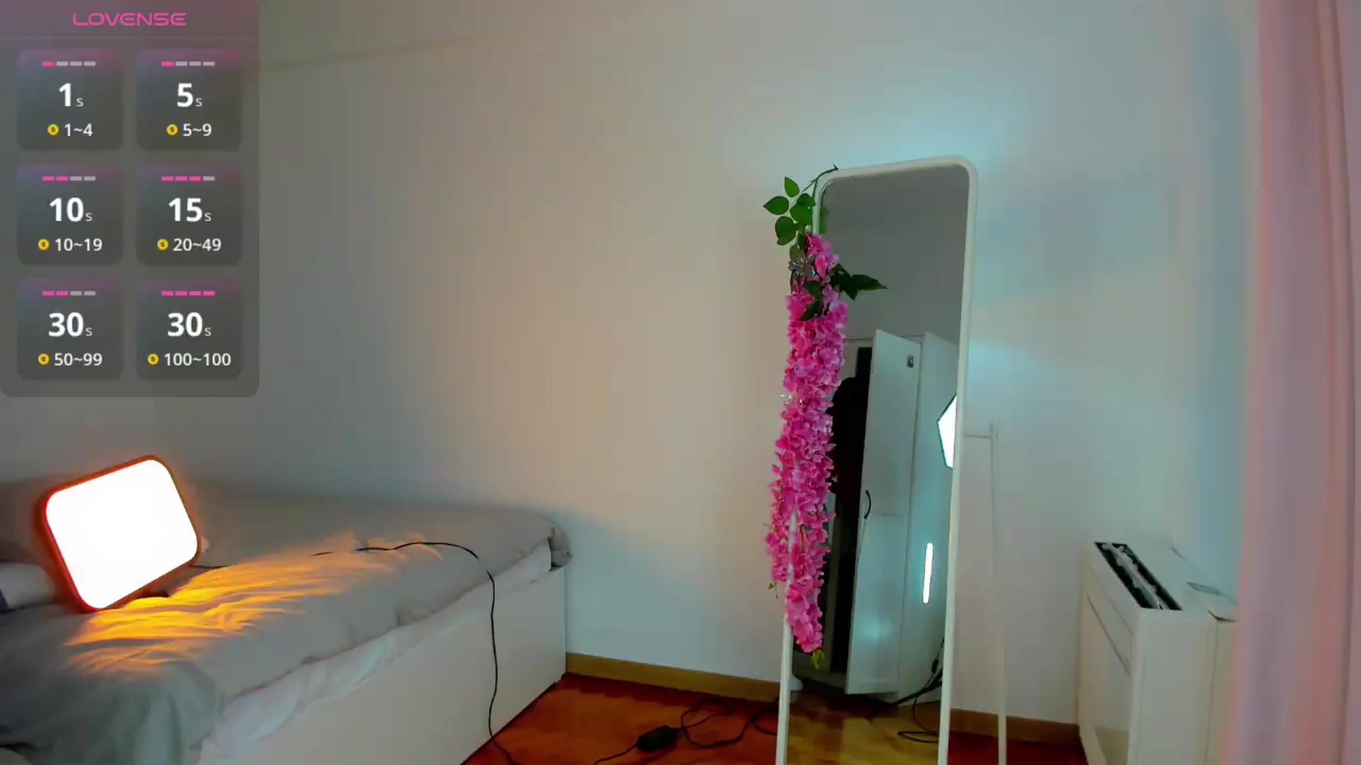 Gallery image thumbnail from Lisapoetry's myfreecams stream on, 08/09/2026, 19:29 image 10 of 20