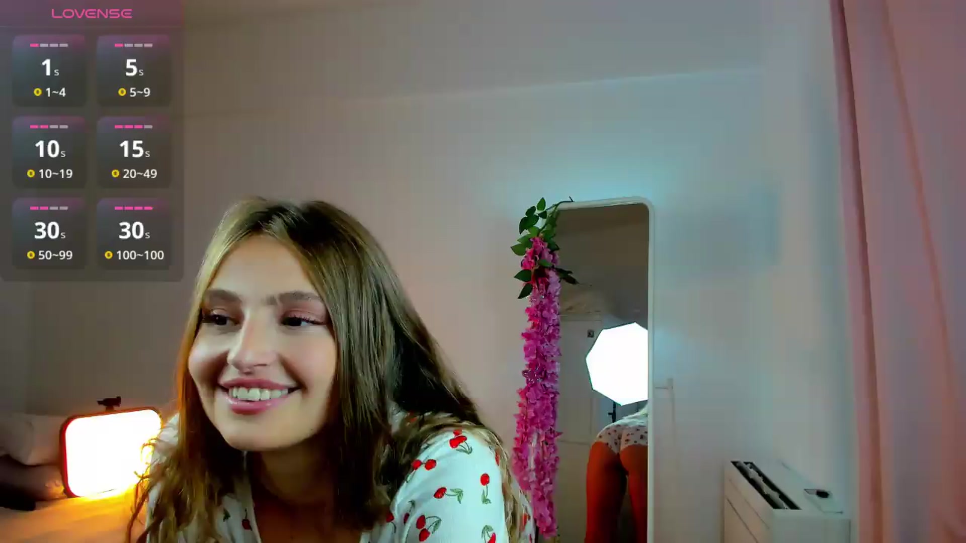 Gallery image thumbnail from Lisapoetry's myfreecams stream on, 08/13/2026, 19:46 image 2 of 20