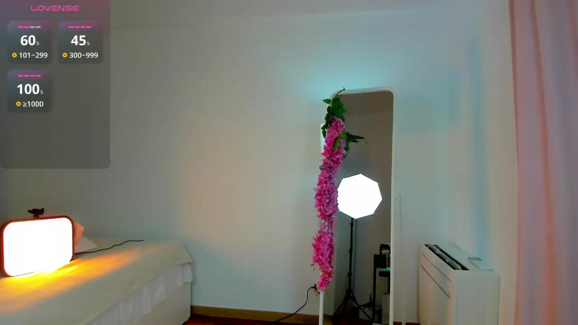 Gallery image thumbnail from Lisapoetry's myfreecams stream on, 08/17/2026, 18:34 image 14 of 20