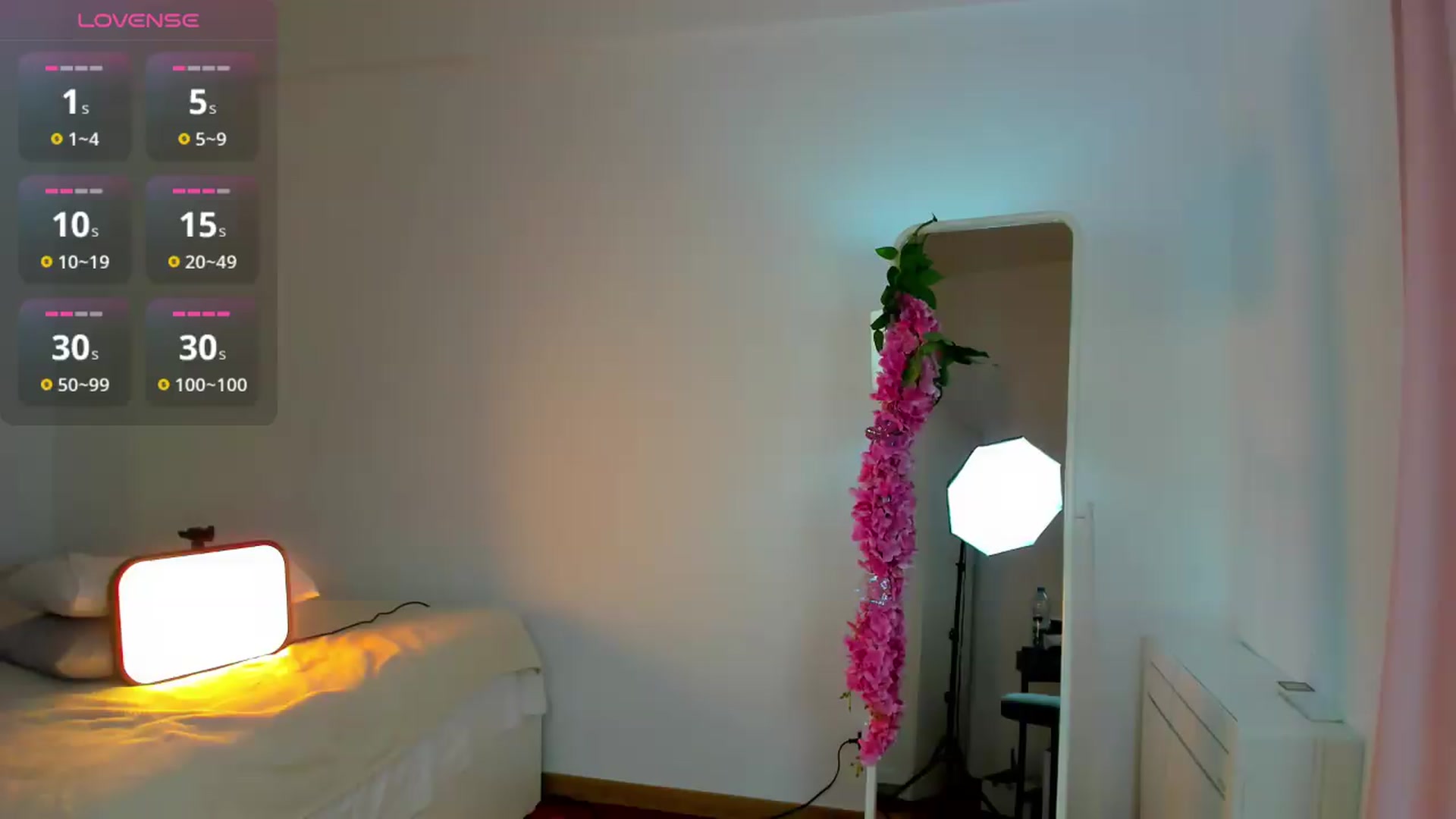 Gallery image thumbnail from Lisapoetry's myfreecams stream on, 08/17/2026, 22:41 image 12 of 20