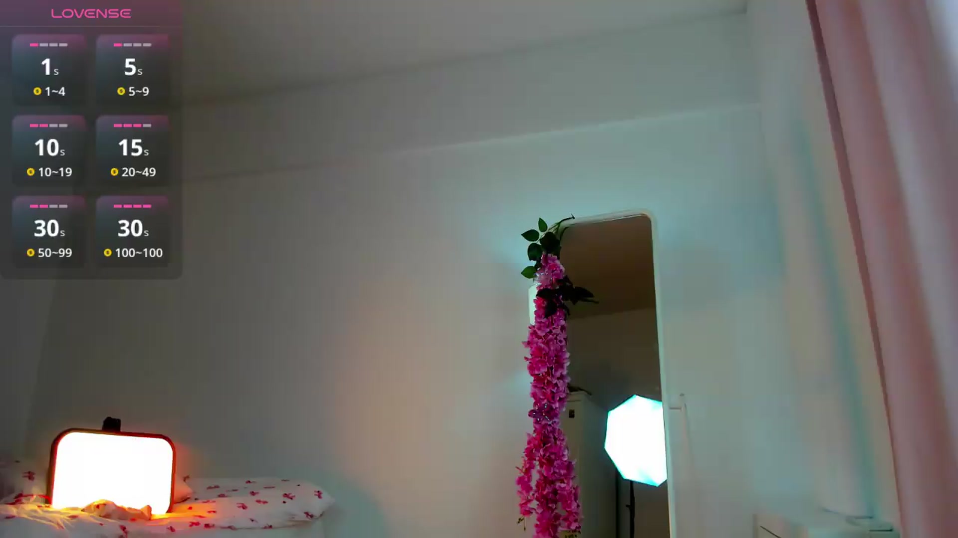 Gallery image thumbnail from Lisapoetry's myfreecams stream on, 08/28/2026, 23:59 image 4 of 20