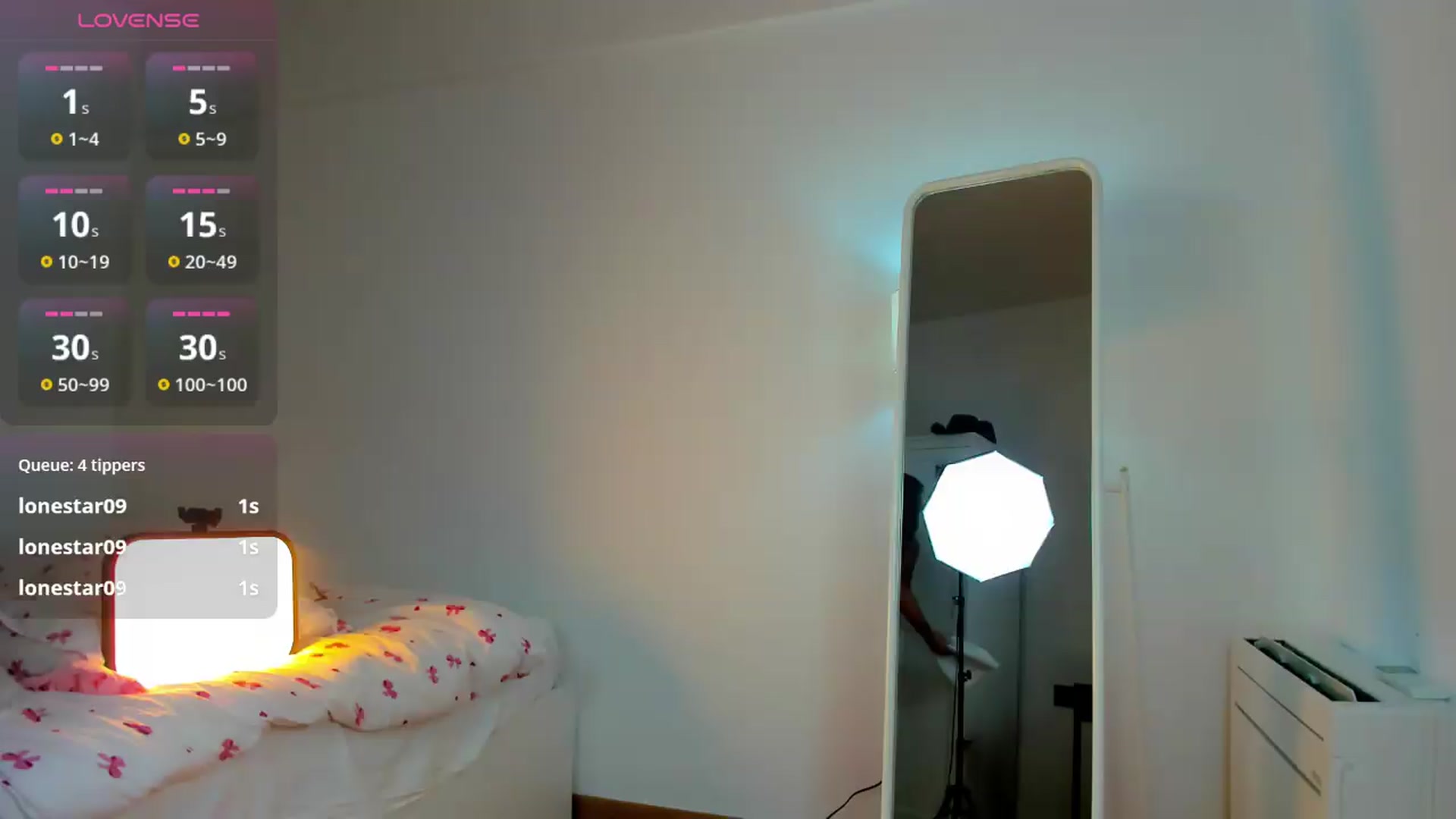Gallery image thumbnail from Lisapoetry's myfreecams stream on, 09/07/2026, 24:43 image 17 of 20