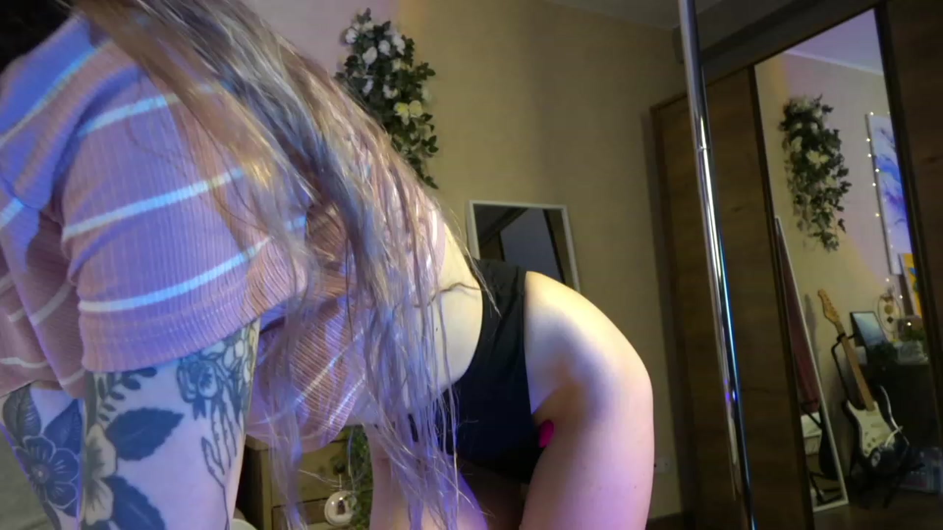 Gallery image thumbnail from Lisiahf's myfreecams stream on, 03/07/2023, 10:04 image 15 of 20