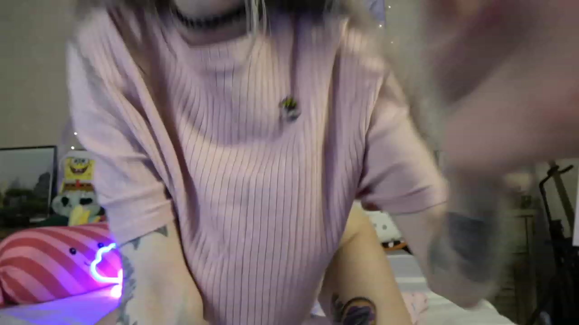 Gallery image thumbnail from Lisiahf's myfreecams stream on, 03/24/2023, 13:37 image 5 of 20