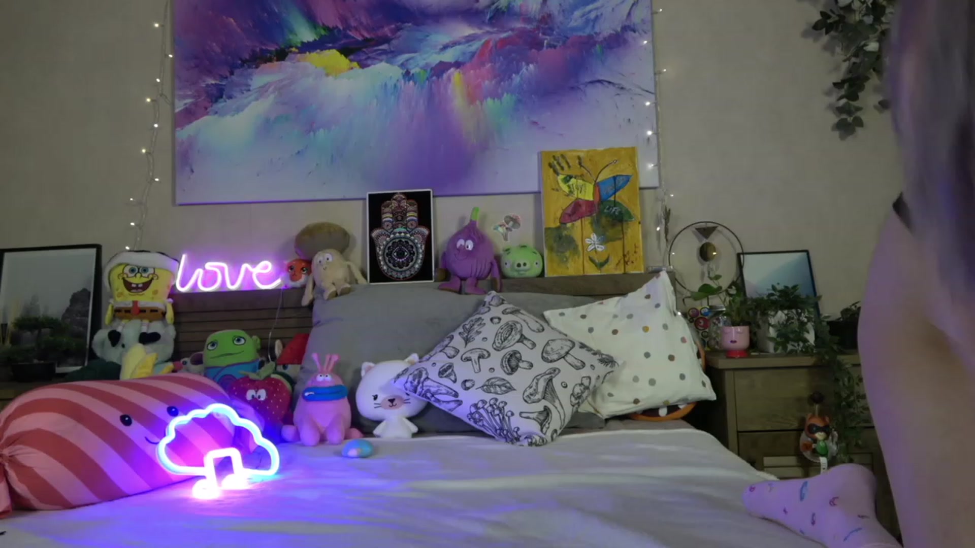 Gallery image thumbnail from Lisiahf's myfreecams stream on, 03/24/2023, 13:37 image 7 of 20