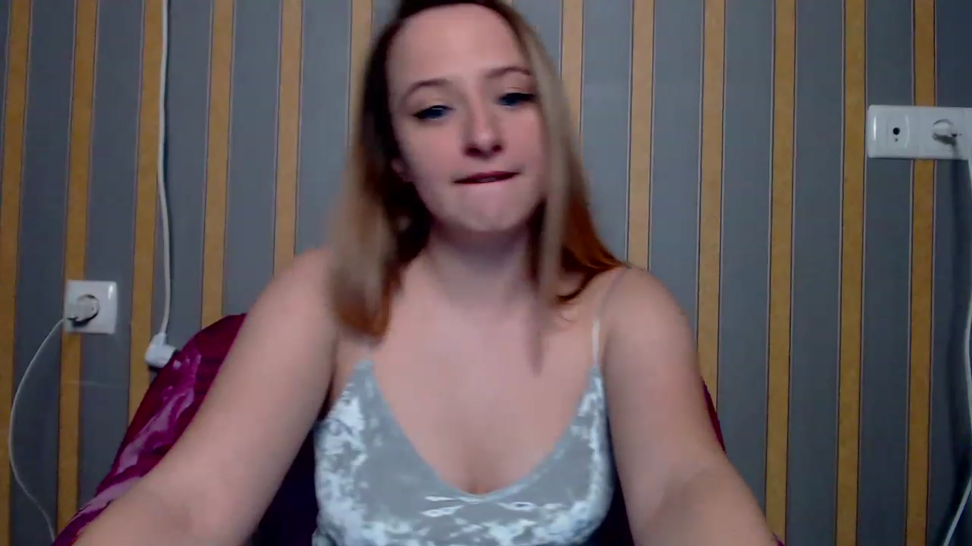 Gallery image thumbnail from Lisova_mavka's myfreecams stream on, 12/24/2022, 14:06 image 5 of 20