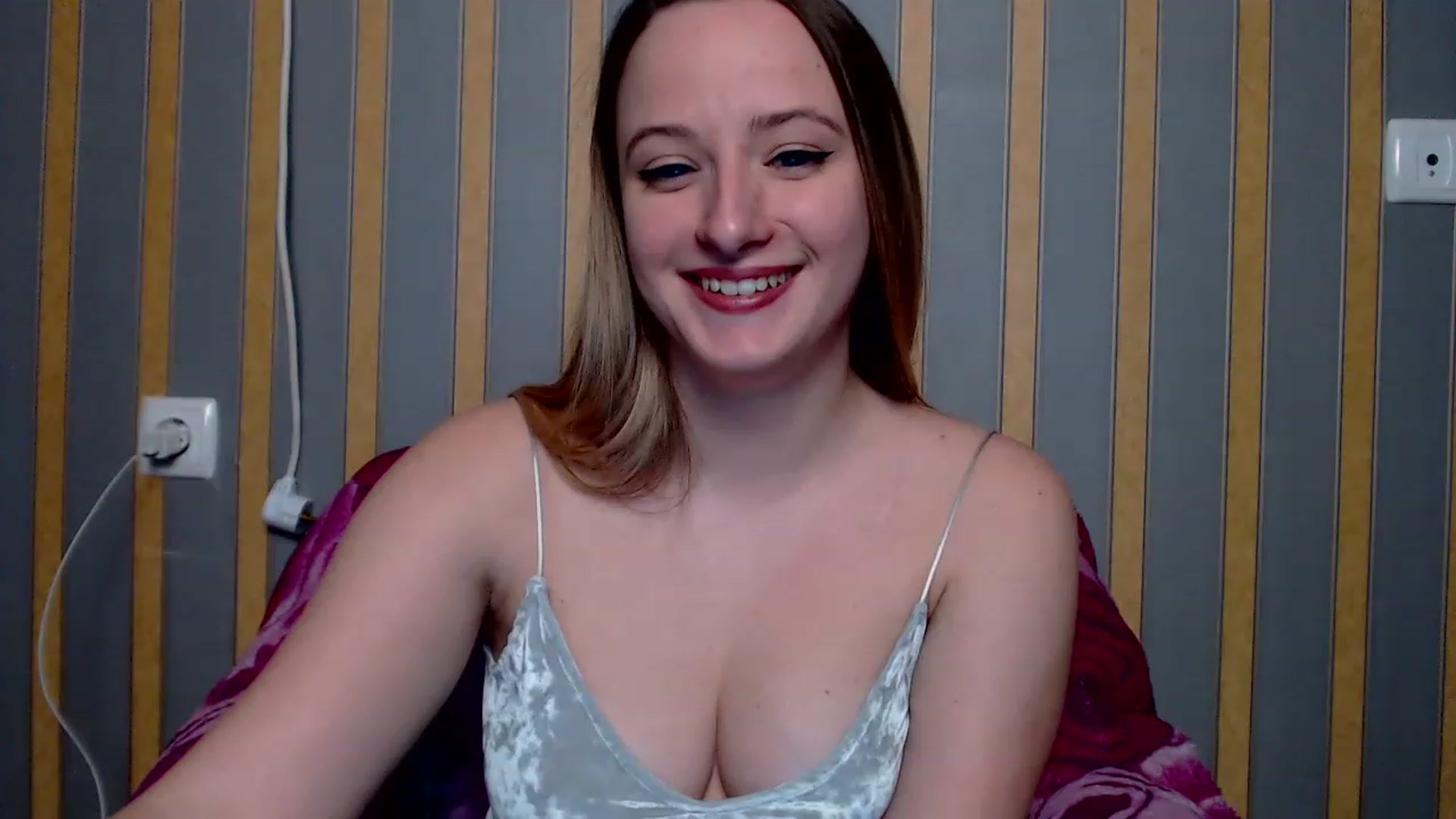 Gallery image thumbnail from Lisova_mavka's myfreecams stream on, 12/24/2022, 15:10 image 7 of 20
