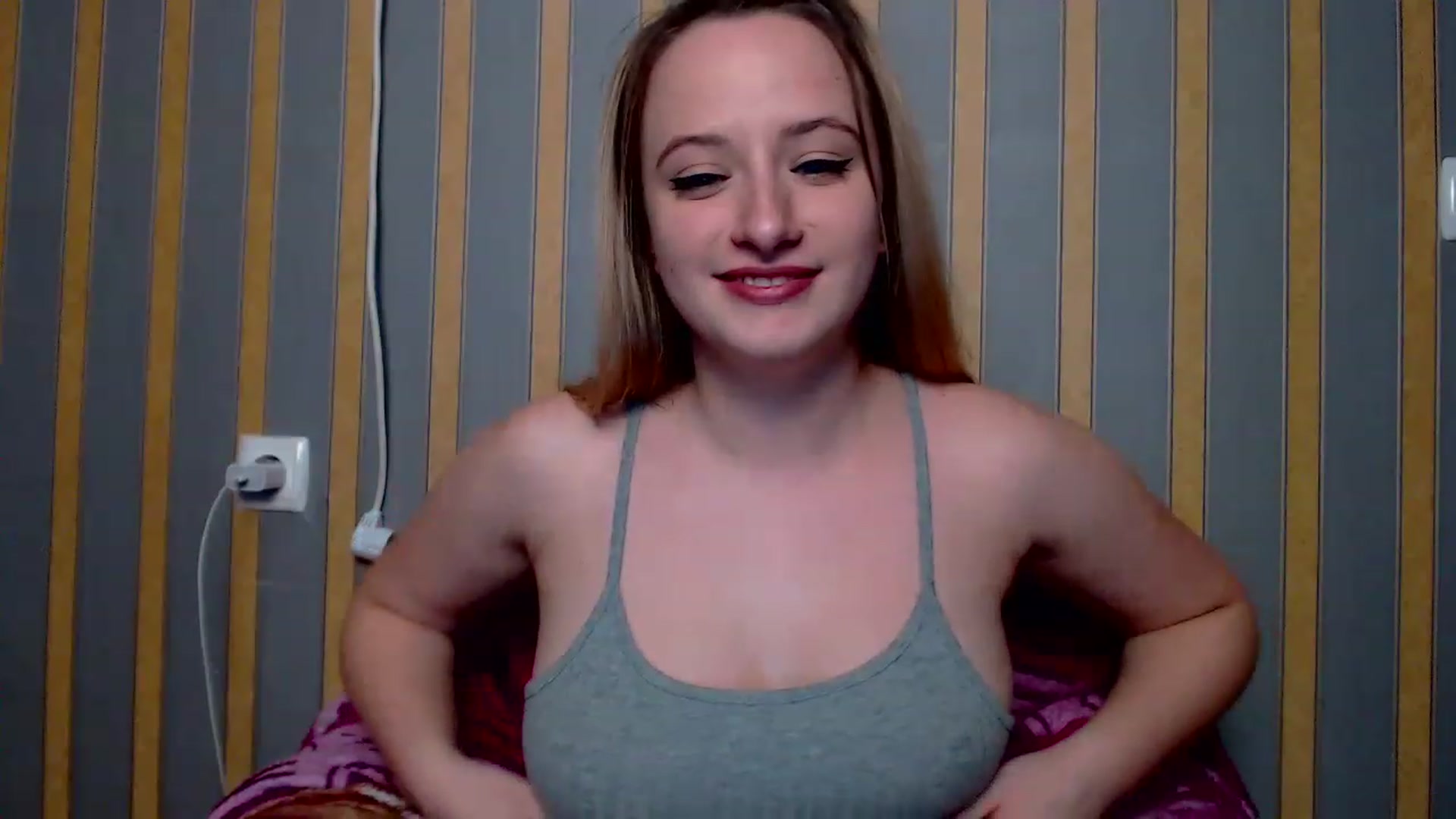 Gallery image thumbnail from Lisova_mavka's myfreecams stream on, 12/25/2022, 15:20 image 18 of 20