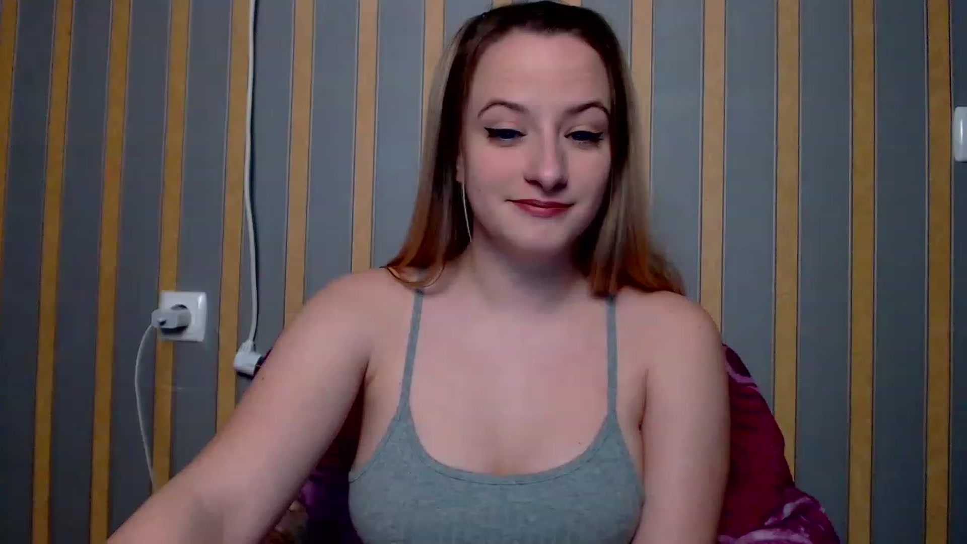 Gallery image thumbnail from Lisova_mavka's myfreecams stream on, 12/25/2022, 15:20 image 3 of 20