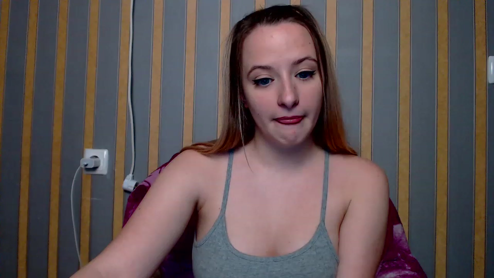 Gallery image thumbnail from Lisova_mavka's myfreecams stream on, 12/25/2022, 15:45 image 18 of 20