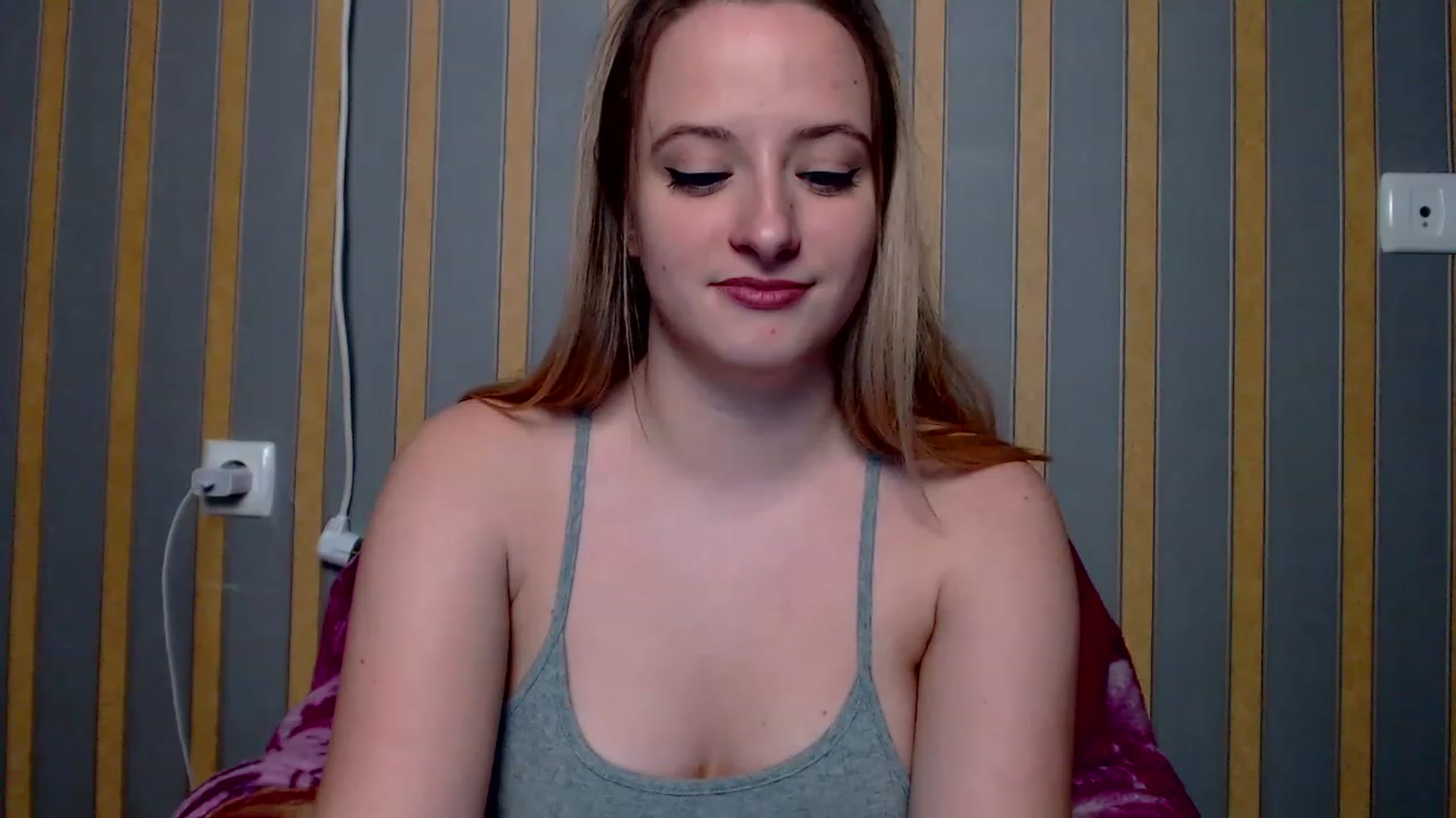 Gallery image thumbnail from Lisova_mavka's myfreecams stream on, 12/25/2022, 16:22 image 7 of 20