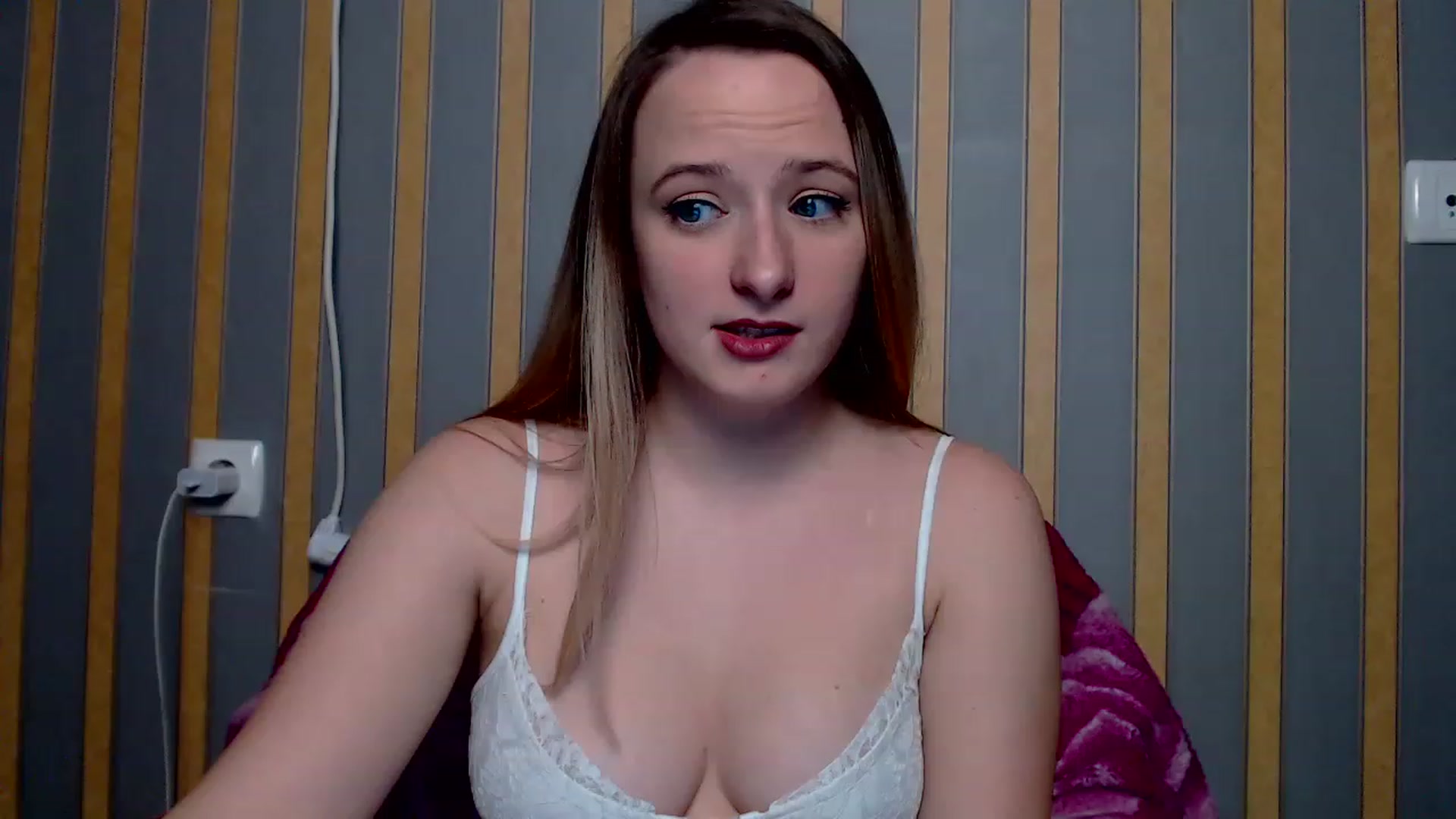 Gallery image thumbnail from Lisova_mavka's myfreecams stream on, 12/26/2022, 14:15 image 17 of 20